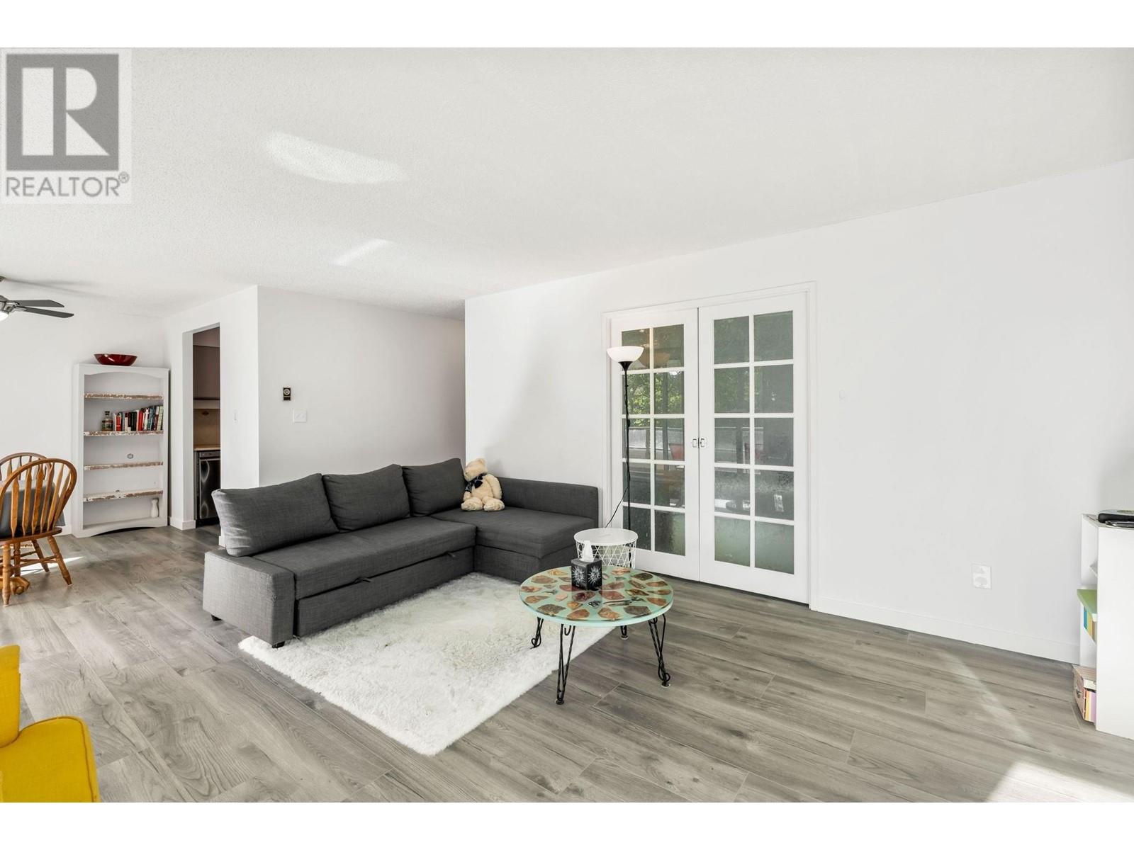 401 5790 Patterson Avenue, Burnaby, British Columbia  V5H 4H6 - Photo 22 - R2824822