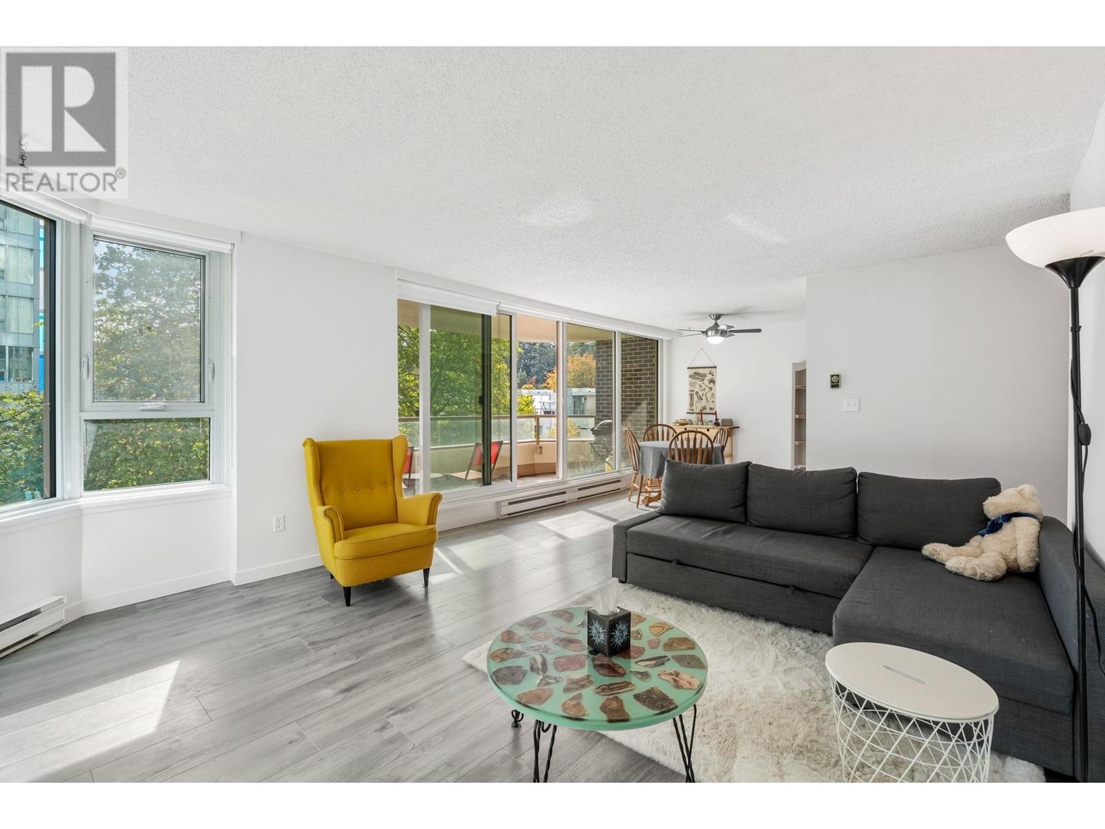 401 5790 Patterson Avenue, Burnaby, British Columbia  V5H 4H6 - Photo 23 - R2824822