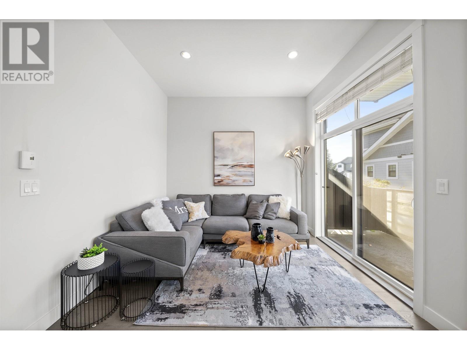 3 111 Wood Street, New Westminster, British Columbia  V3M 0J8 - Photo 3 - R2824828