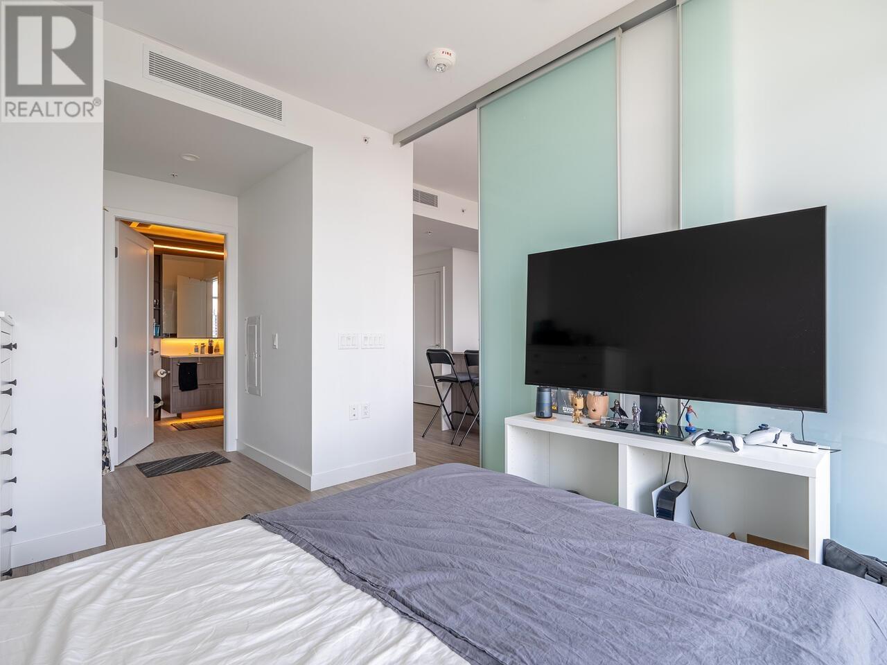 2403 2351 Beta Avenue, Burnaby, British Columbia  V5C 0M2 - Photo 8 - R2824840