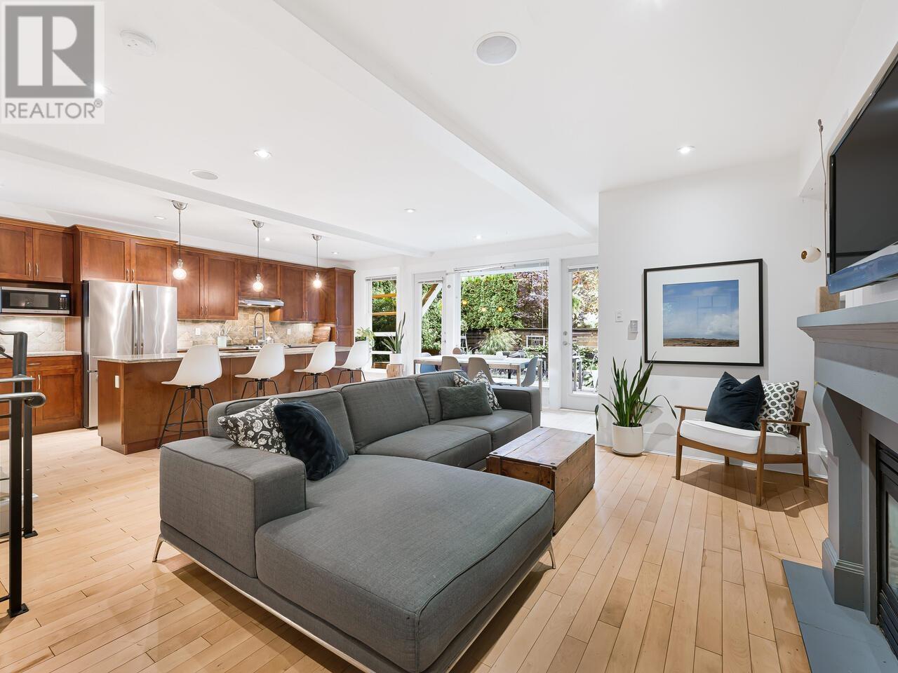 1610 St. Andrews Avenue, North Vancouver, British Columbia  V7L 3L6 - Photo 6 - R2824843
