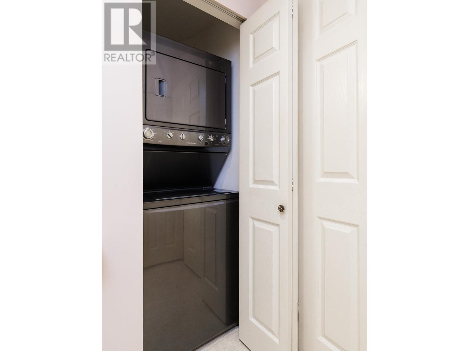 208 1966 Coquitlam Avenue, Port Coquitlam, British Columbia  V3B 7P8 - Photo 17 - R2824861