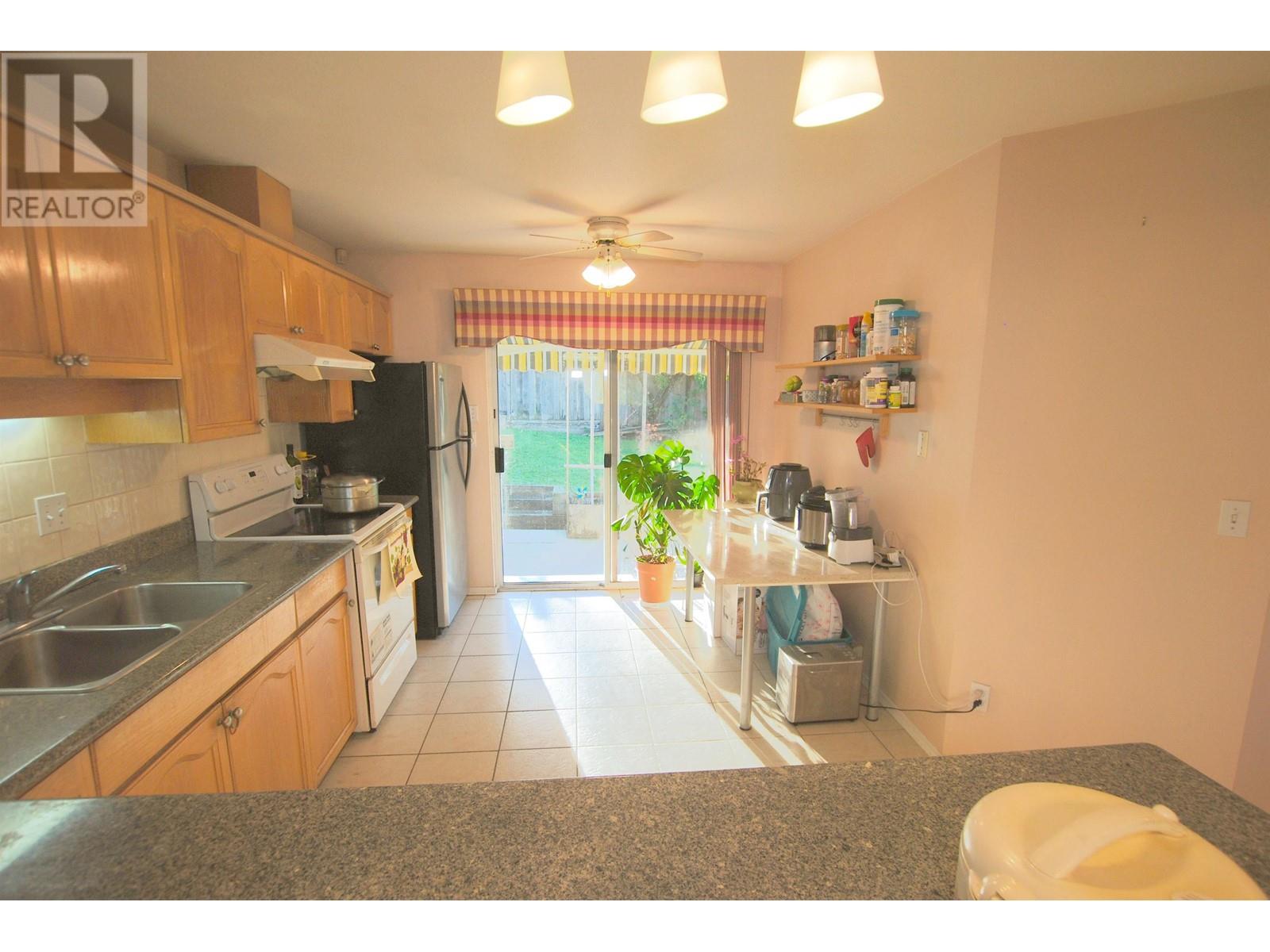 6943 4th Street, Burnaby, British Columbia  V5E 2H5 - Photo 7 - R2824885