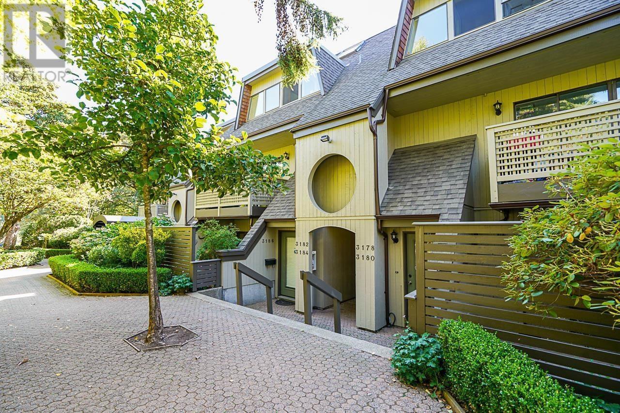 3178 MOUNTAIN HIGHWAY, north vancouver, British Columbia