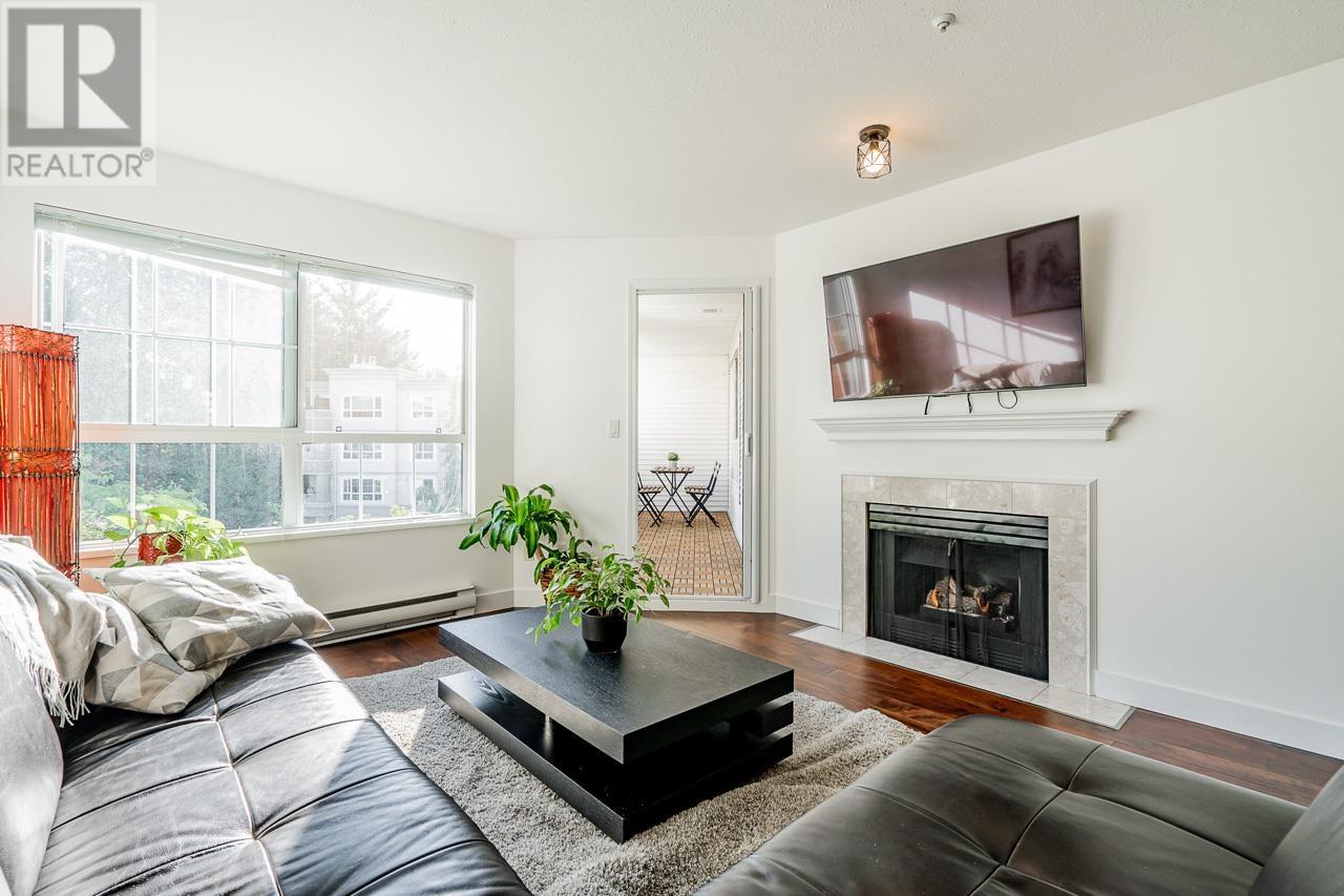 301 2990 PRINCESS CRESCENT, coquitlam, British Columbia