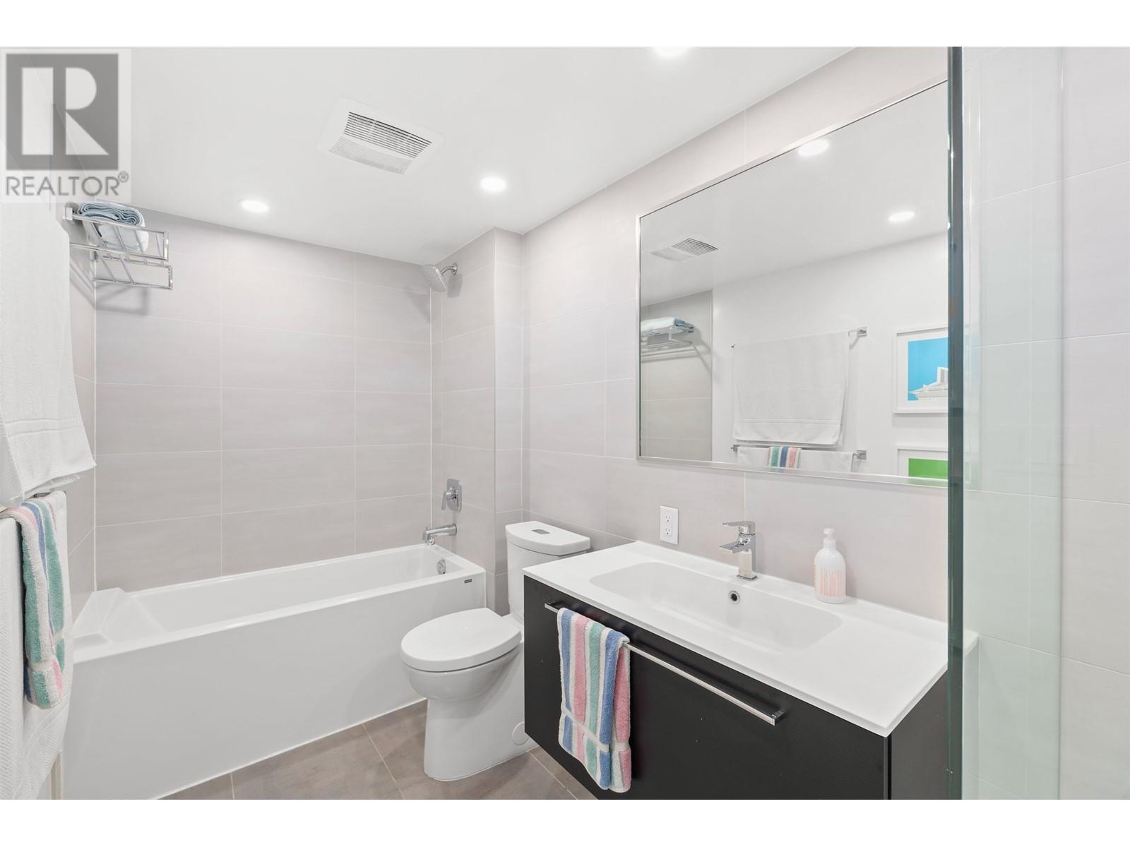 2302 285 E 10th Avenue, Vancouver, British Columbia  V5T 0H6 - Photo 16 - R2824902