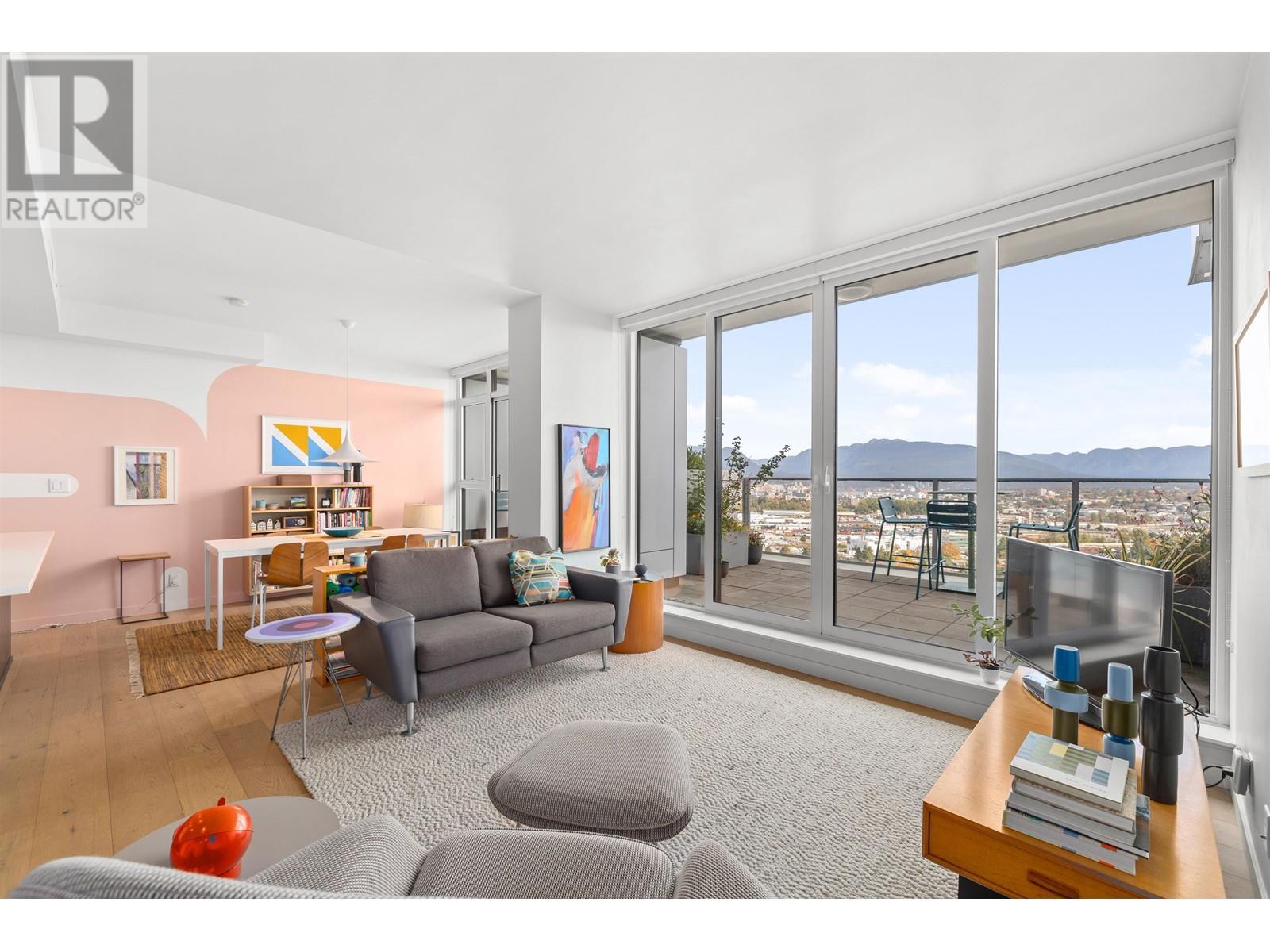 2302 285 E 10th Avenue, Vancouver, British Columbia  V5T 0H6 - Photo 2 - R2824902