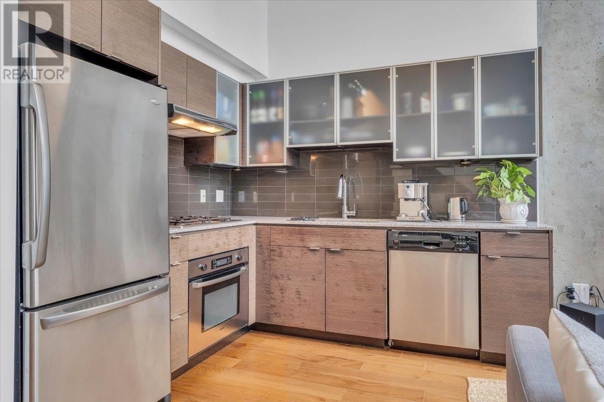411 988 Richards Street, Vancouver, British Columbia  V6B 8R2 - Photo 11 - R2824912