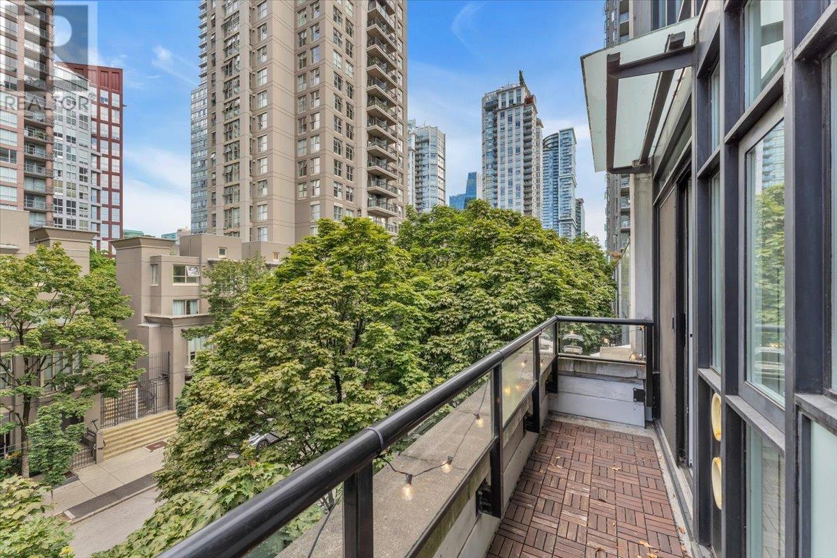 411 988 Richards Street, Vancouver, British Columbia  V6B 8R2 - Photo 6 - R2824912