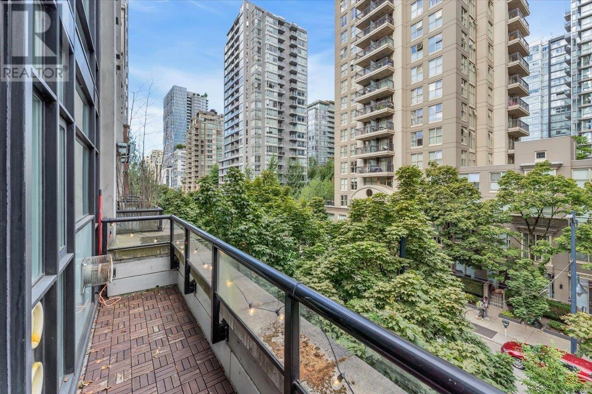 411 988 Richards Street, Vancouver, British Columbia  V6B 8R2 - Photo 7 - R2824912