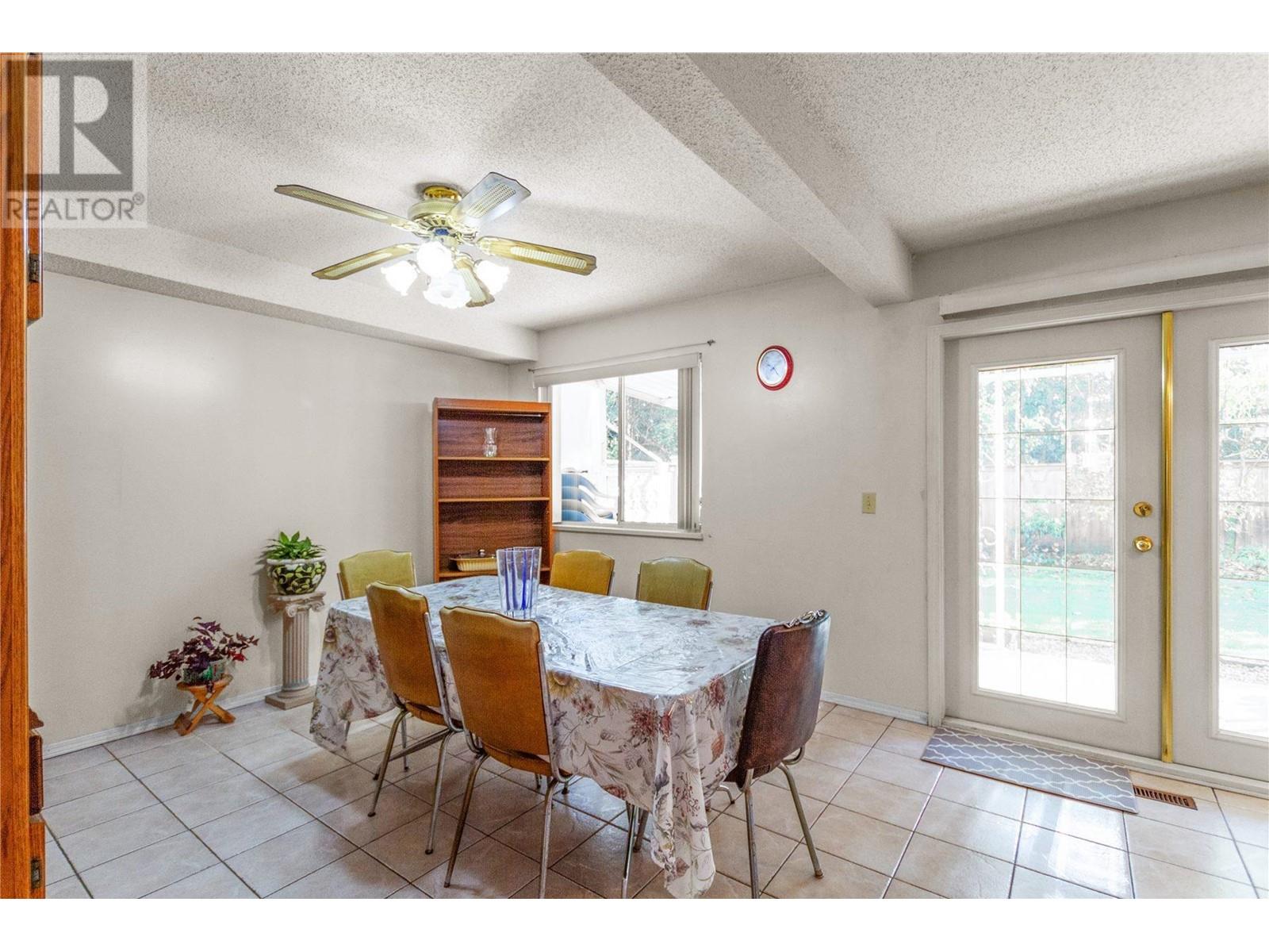 22440 Morse Crescent, Maple Ridge, British Columbia  V2X 0K8 - Photo 6 - R2824841