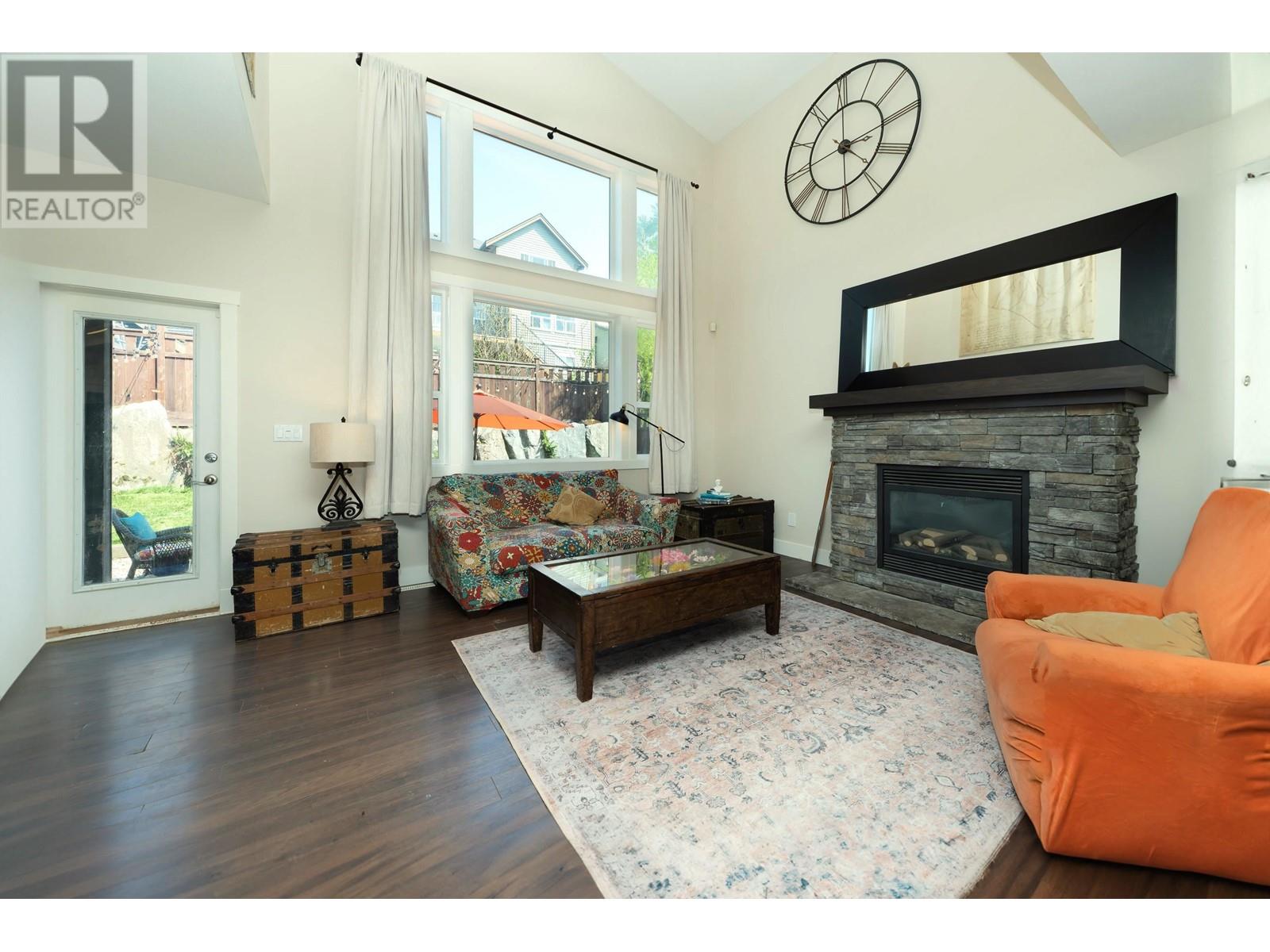 22906 Gilbert Drive, Maple Ridge, British Columbia  V4R 0C4 - Photo 2 - R2824844