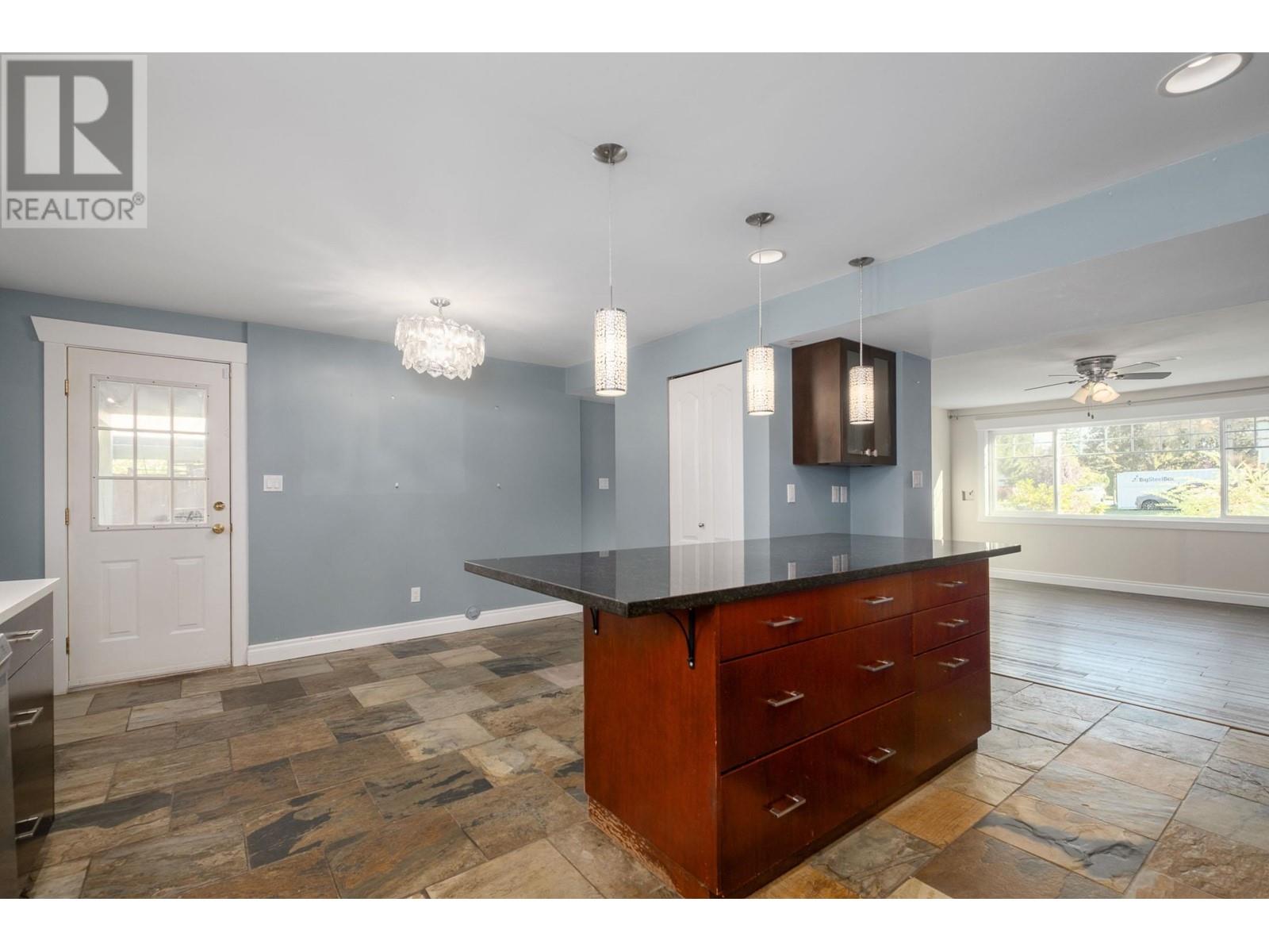 12247 Hinch Crescent, Maple Ridge, British Columbia  V2X 7H3 - Photo 14 - R2824851