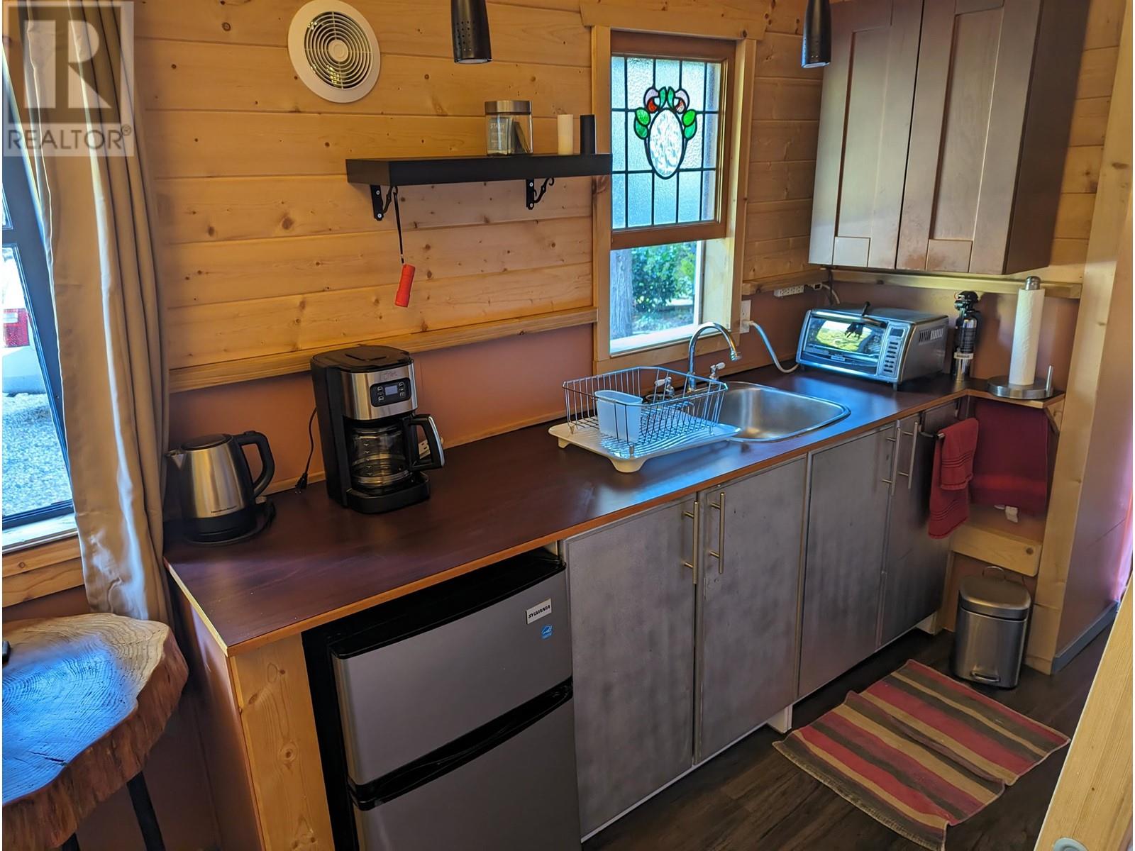 1183 Roberts Creek Road, Roberts Creek, British Columbia  V0N 2W2 - Photo 19 - R2822048