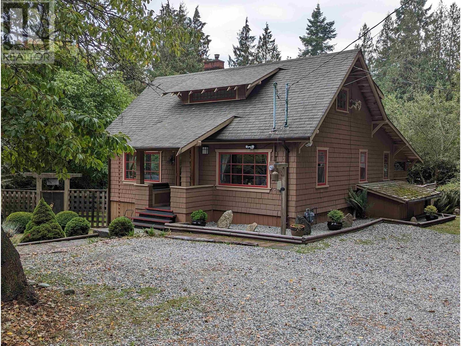 1183 Roberts Creek Road, Roberts Creek, British Columbia  V0N 2W2 - Photo 3 - R2822048