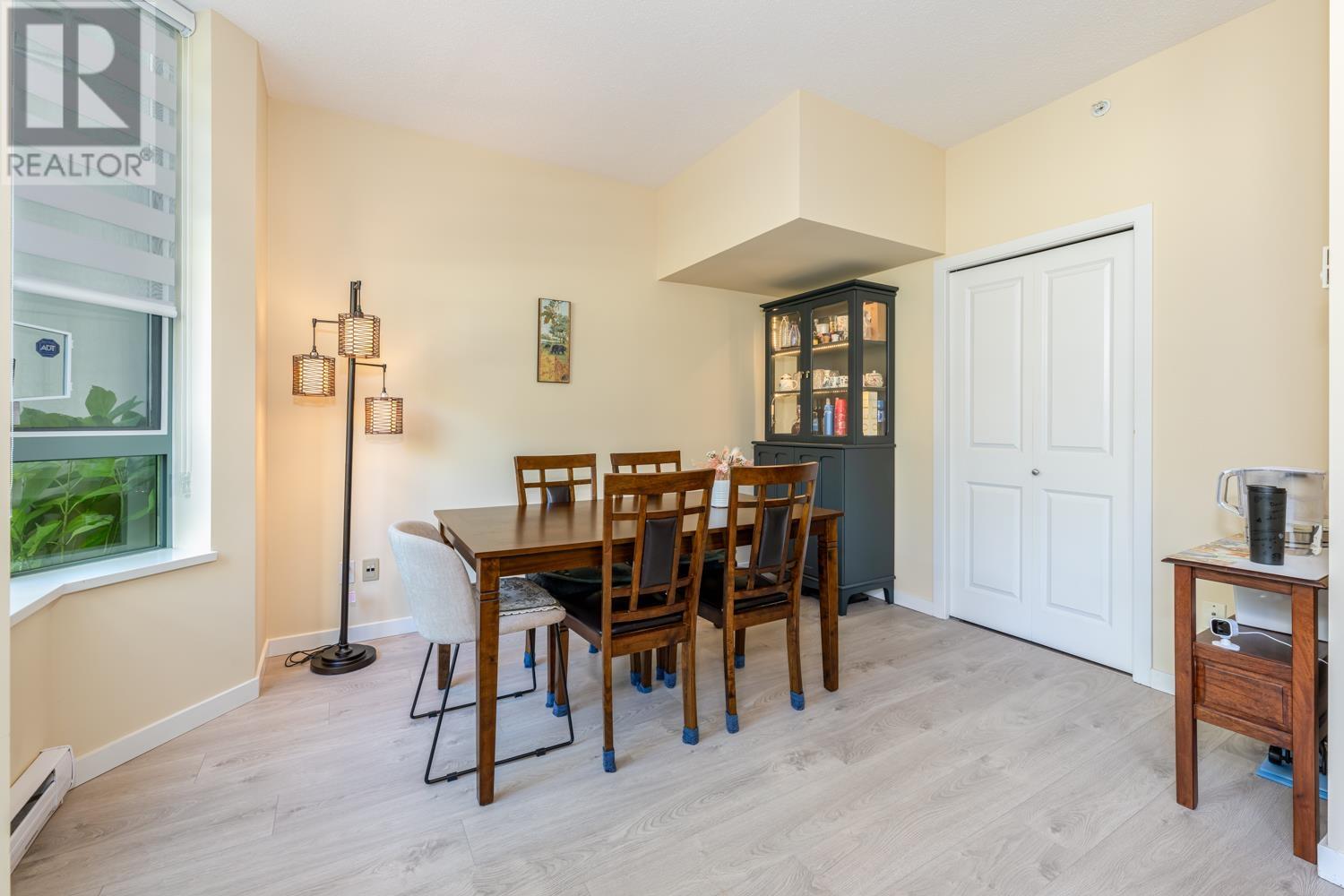 Th4 6659 Southoaks Crescent, Burnaby, British Columbia  V5E 4M9 - Photo 9 - R2823608