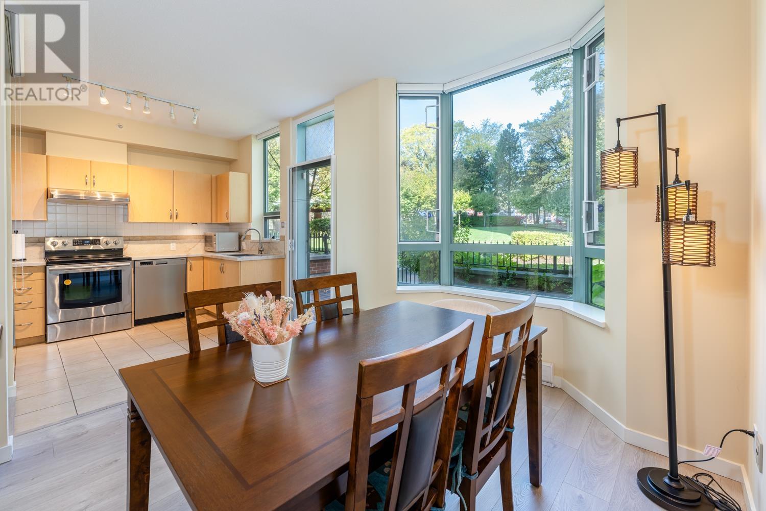 Th4 6659 Southoaks Crescent, Burnaby, British Columbia  V5E 4M9 - Photo 8 - R2823608