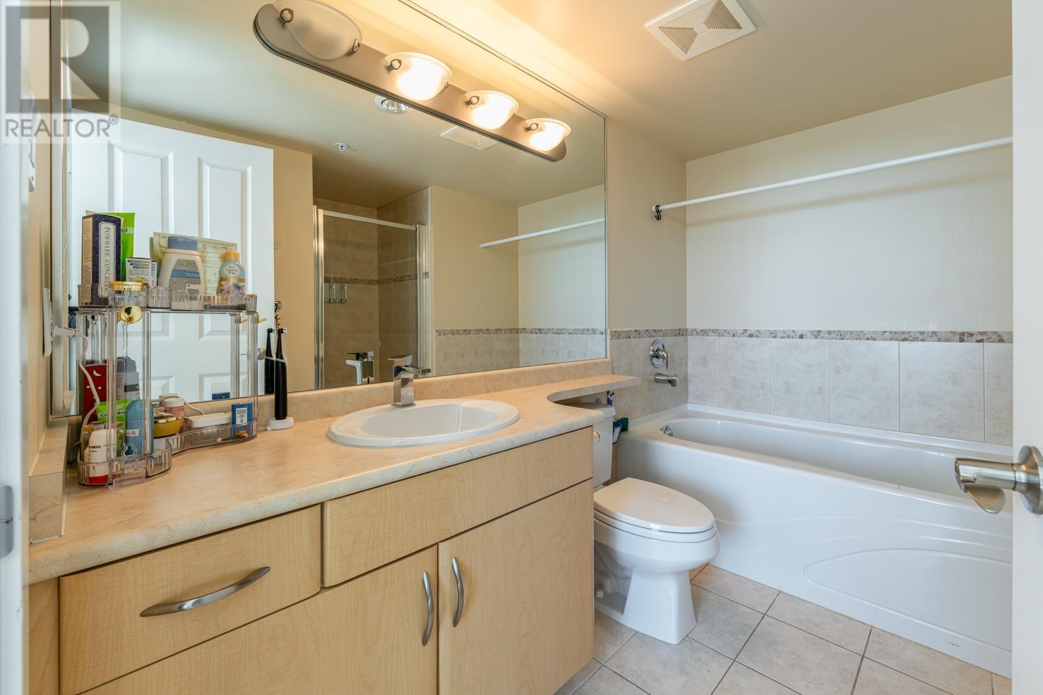 Th4 6659 Southoaks Crescent, Burnaby, British Columbia  V5E 4M9 - Photo 21 - R2823608