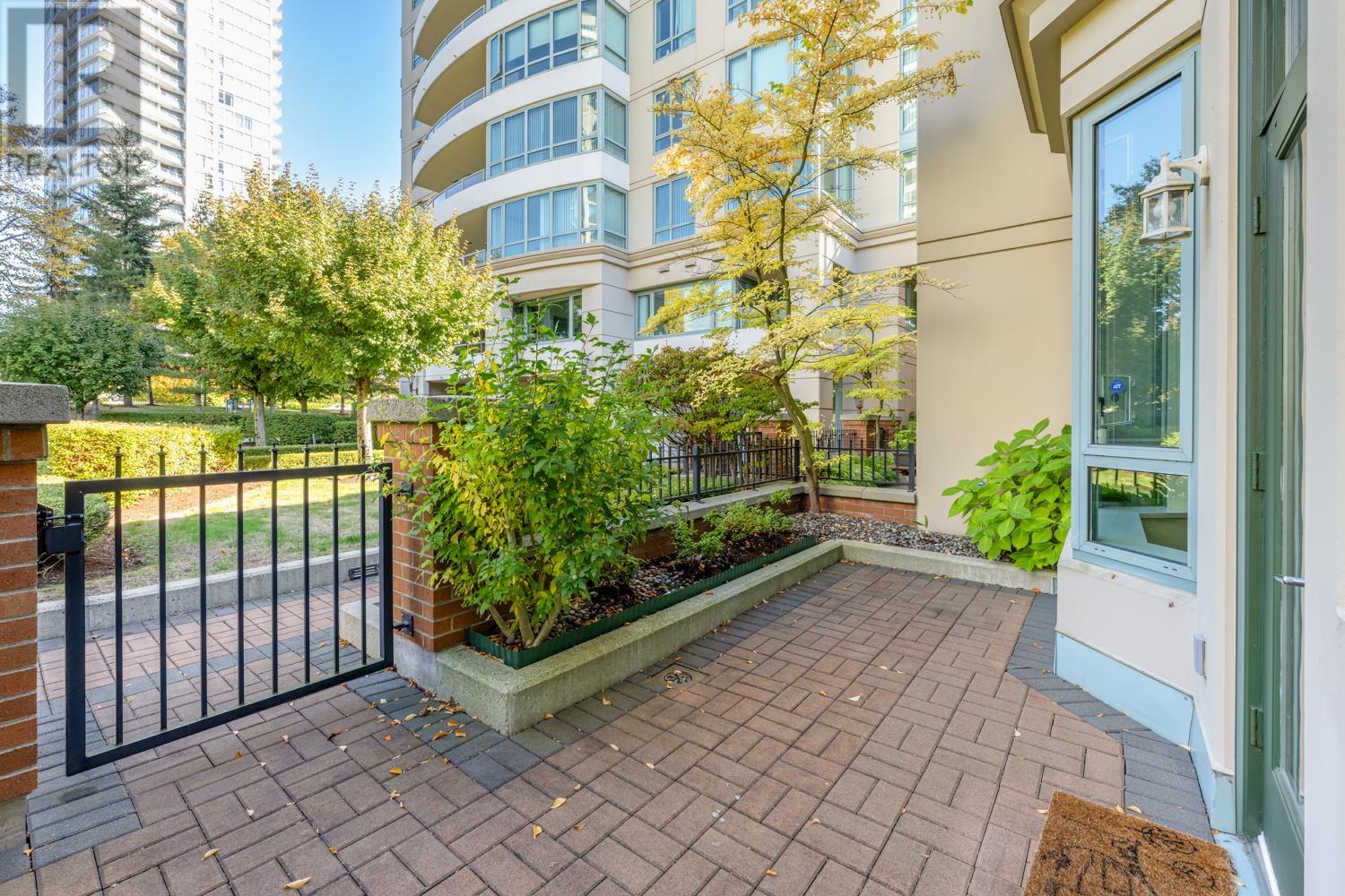 Th4 6659 Southoaks Crescent, Burnaby, British Columbia  V5E 4M9 - Photo 24 - R2823608