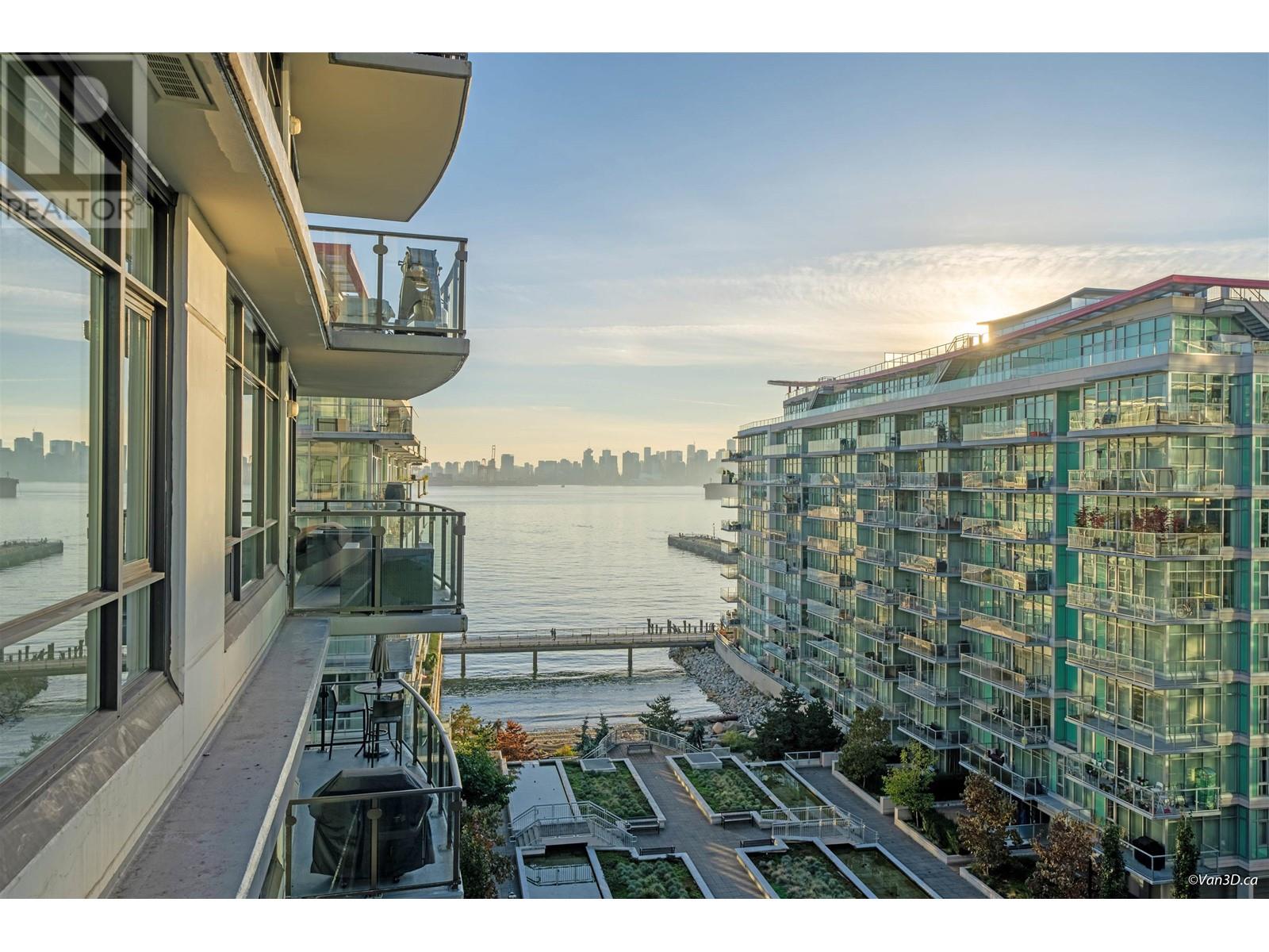 707 172 VICTORY SHIP WAY, north vancouver, British Columbia