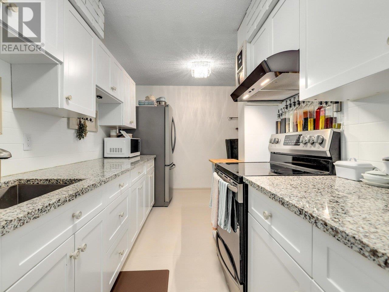111 910 Fifth Avenue, New Westminster, British Columbia  V3M 1Y2 - Photo 14 - R2824967