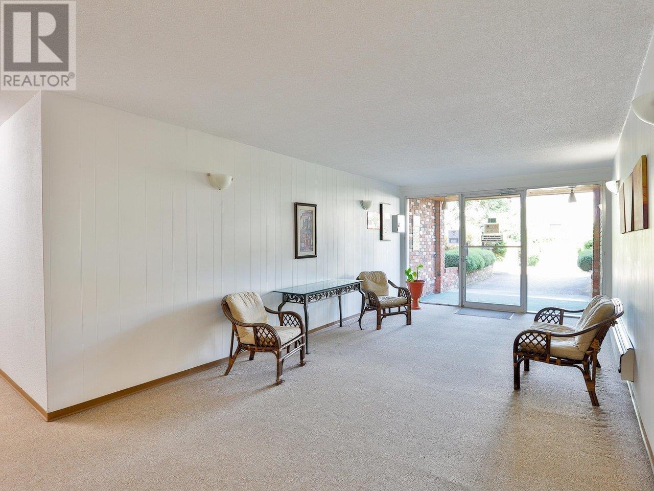 111 910 Fifth Avenue, New Westminster, British Columbia  V3M 1Y2 - Photo 3 - R2824967