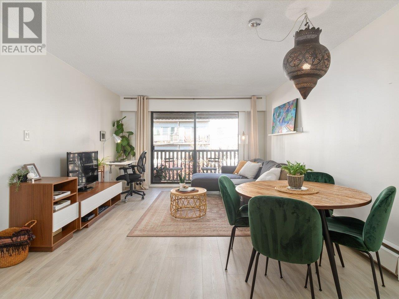301 236 W 2nd Street, North Vancouver, British Columbia  V7M 1C6 - Photo 5 - R2825020
