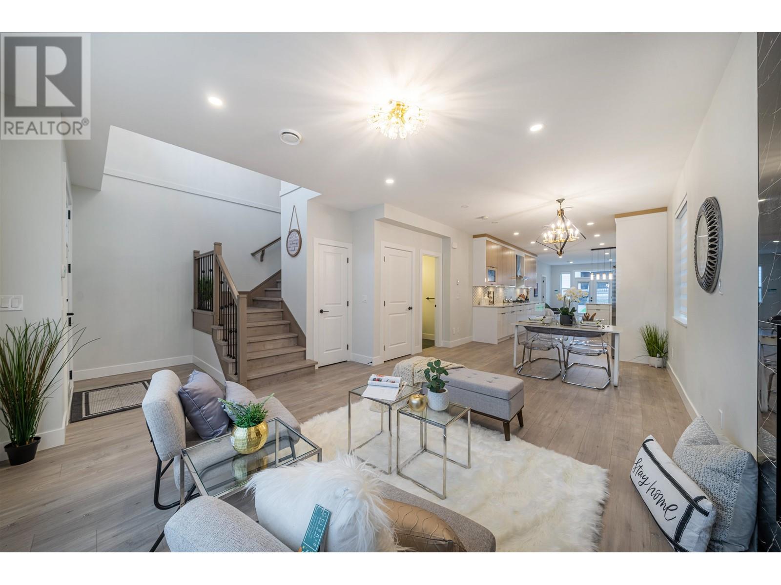 6752 LAKEVIEW AVENUE, burnaby, British Columbia