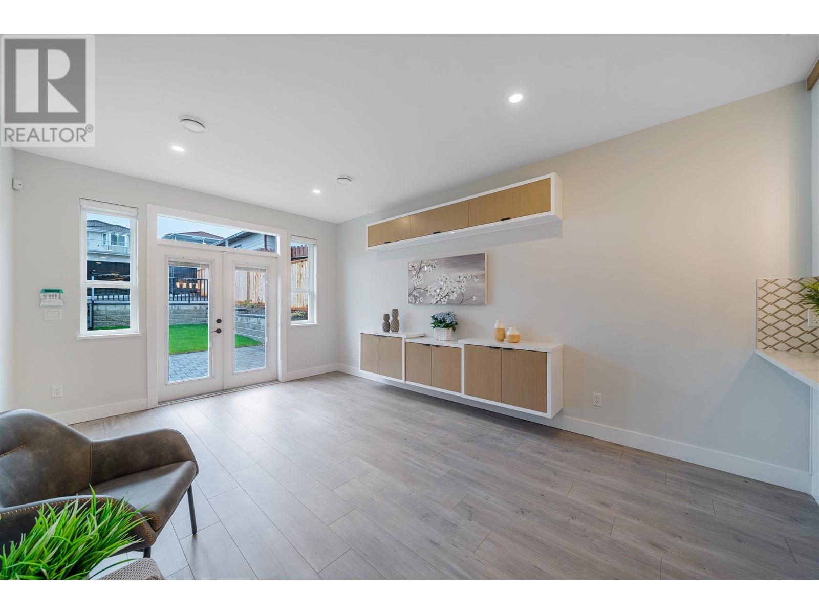 6752 Lakeview Avenue, Burnaby, British Columbia  V5E 2P4 - Photo 15 - R2825024