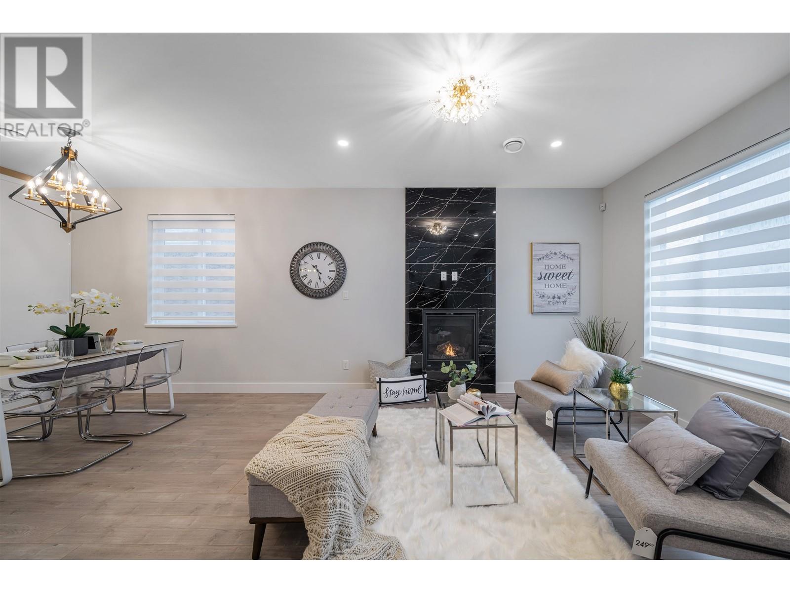 6752 Lakeview Avenue, Burnaby, British Columbia  V5E 2P4 - Photo 3 - R2825024