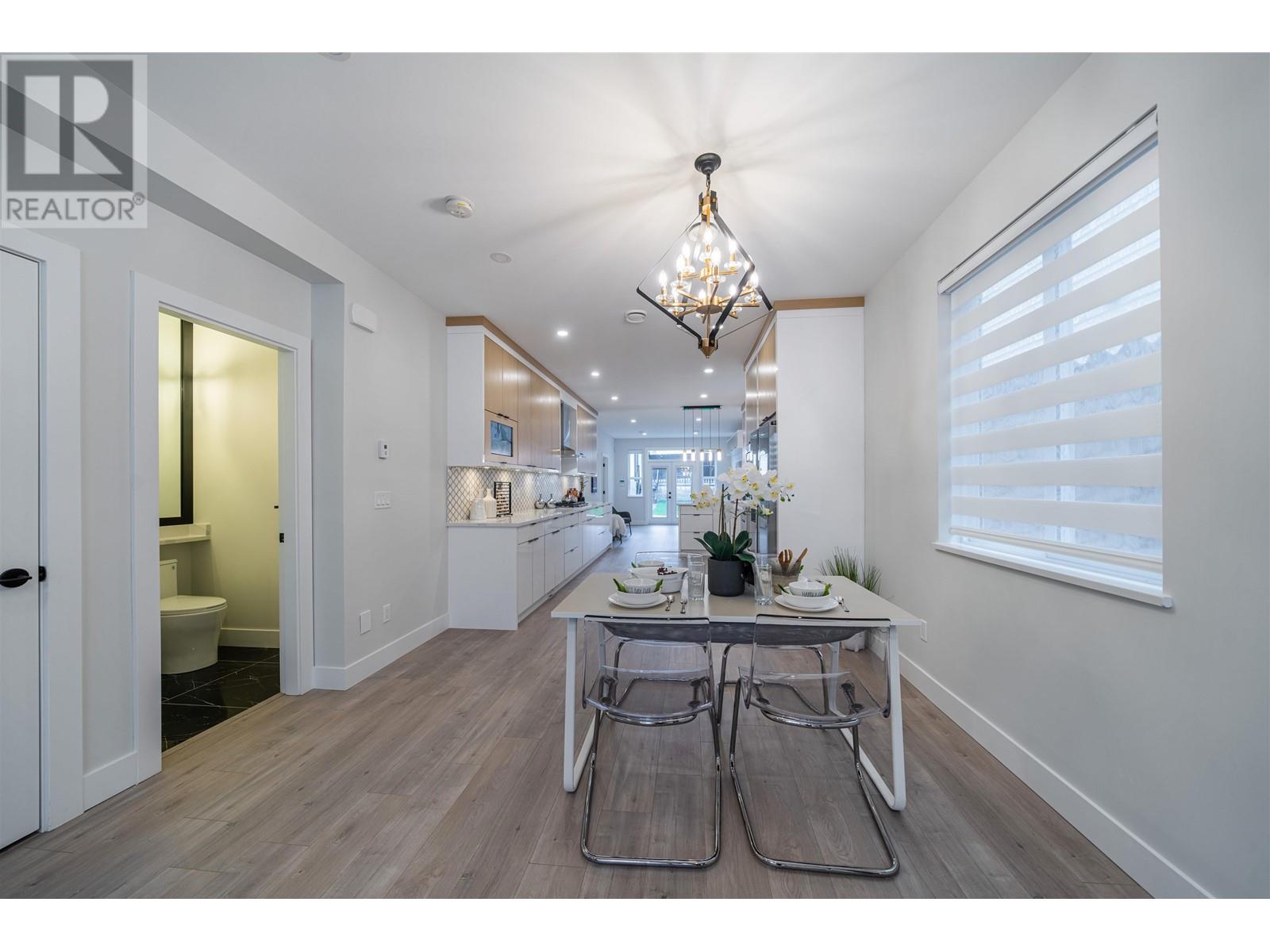 6752 Lakeview Avenue, Burnaby, British Columbia  V5E 2P4 - Photo 6 - R2825024