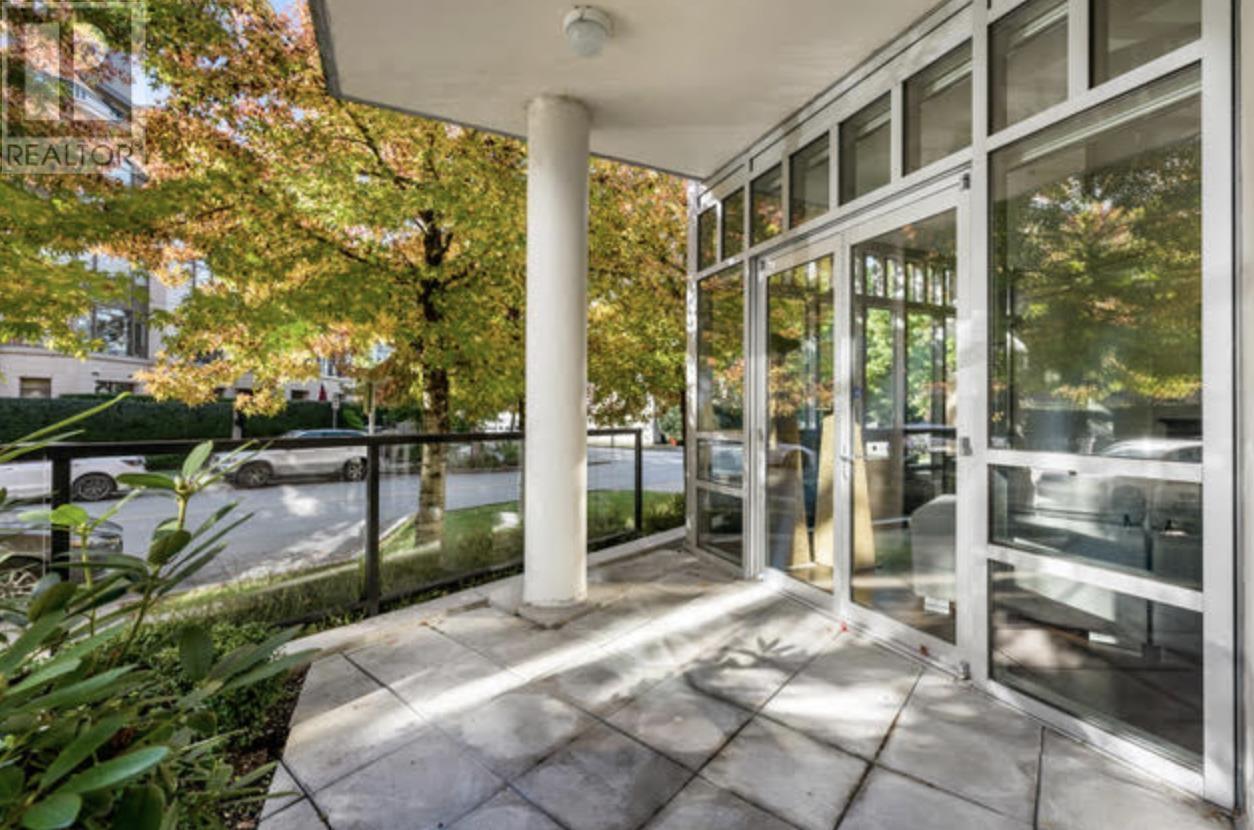 1 605 CLYDE AVENUE, west vancouver, British Columbia