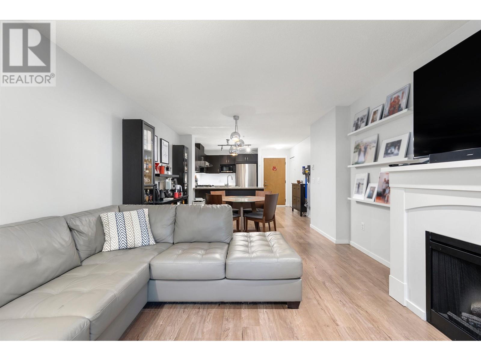 207 3050 Dayanee Springs Boulevard, Coquitlam, British Columbia  V3E 0A2 - Photo 8 - R2825059