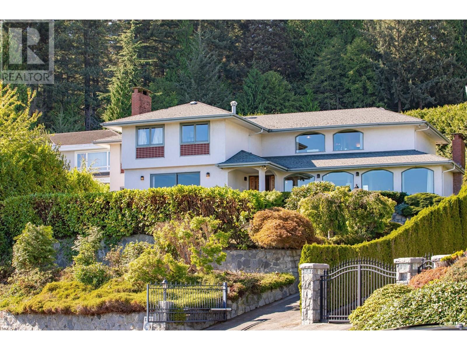 1373 Camwell Drive, West Vancouver, British Columbia  V7S 2M6 - Photo 2 - R2825025