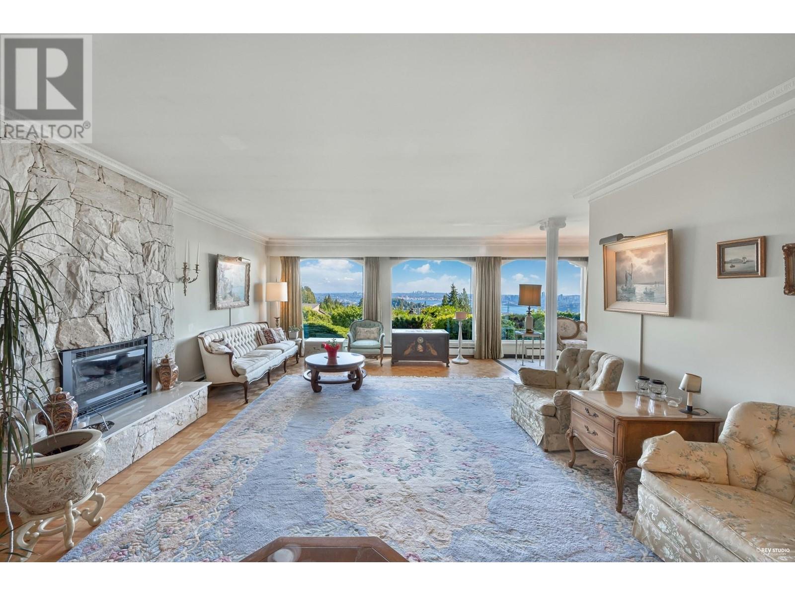 1373 Camwell Drive, West Vancouver, British Columbia  V7S 2M6 - Photo 8 - R2825025
