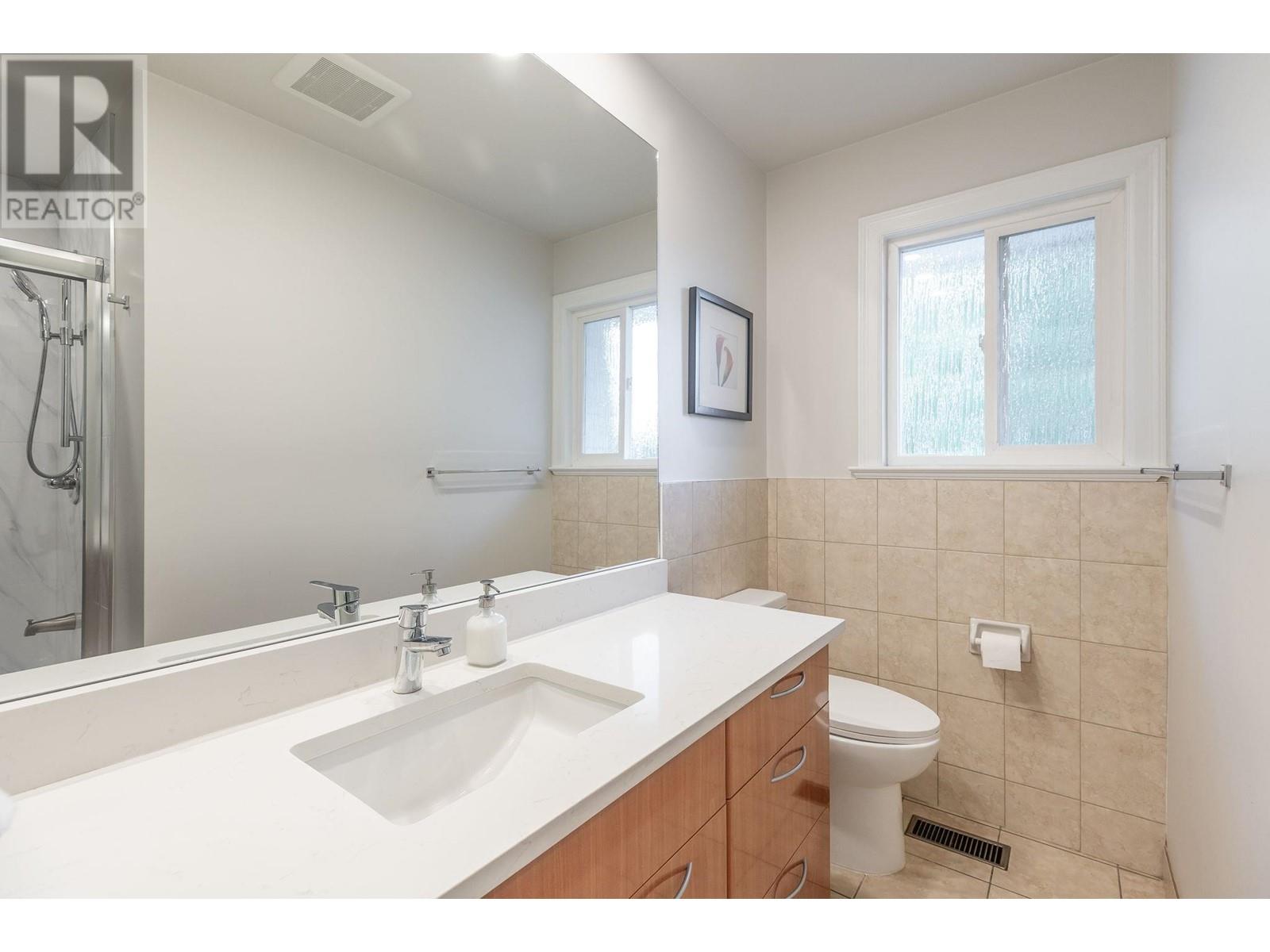 5603 Spruce Street, Burnaby, British Columbia  V5G 1Y7 - Photo 13 - R2825035