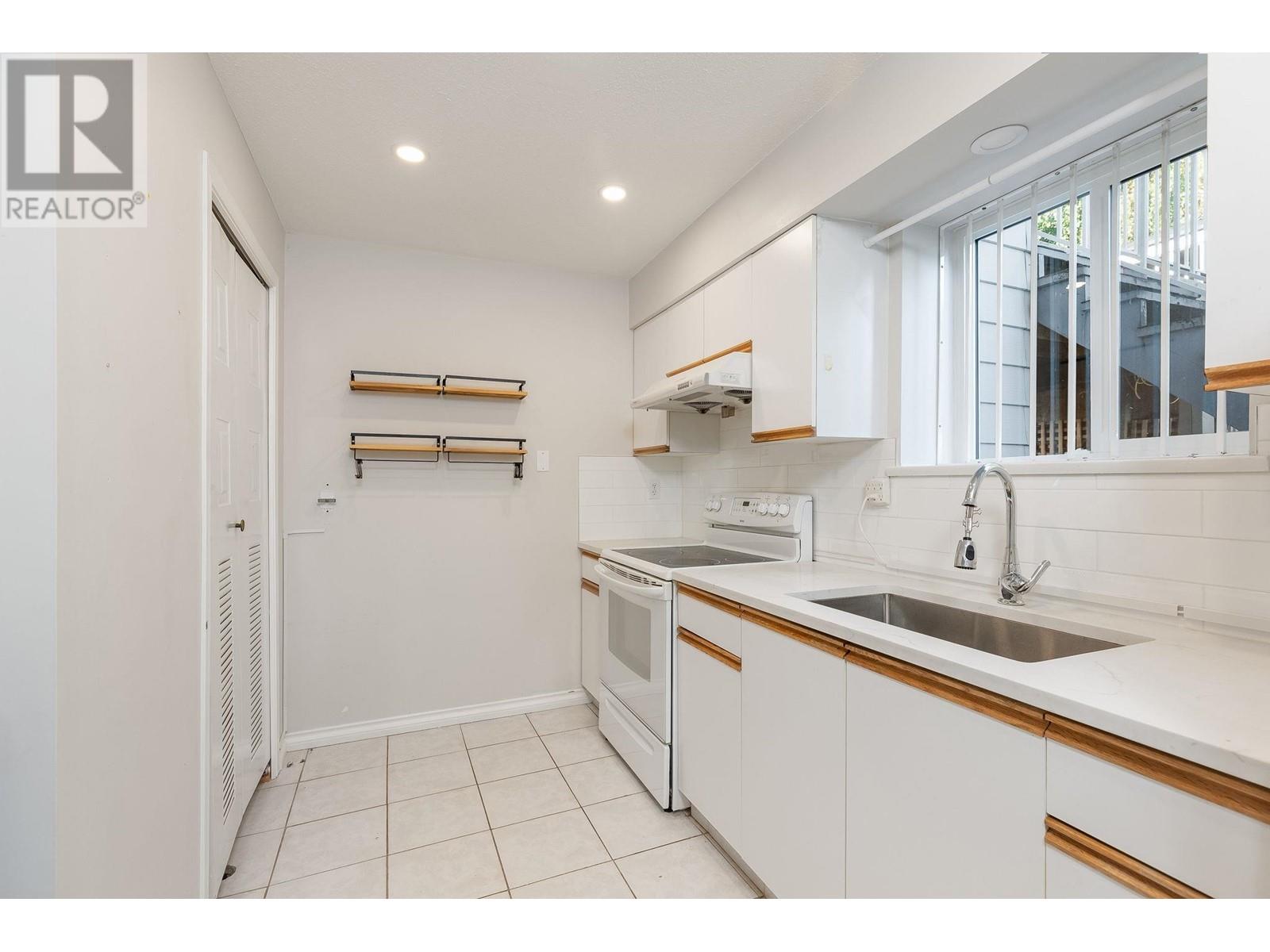 5603 Spruce Street, Burnaby, British Columbia  V5G 1Y7 - Photo 18 - R2825035