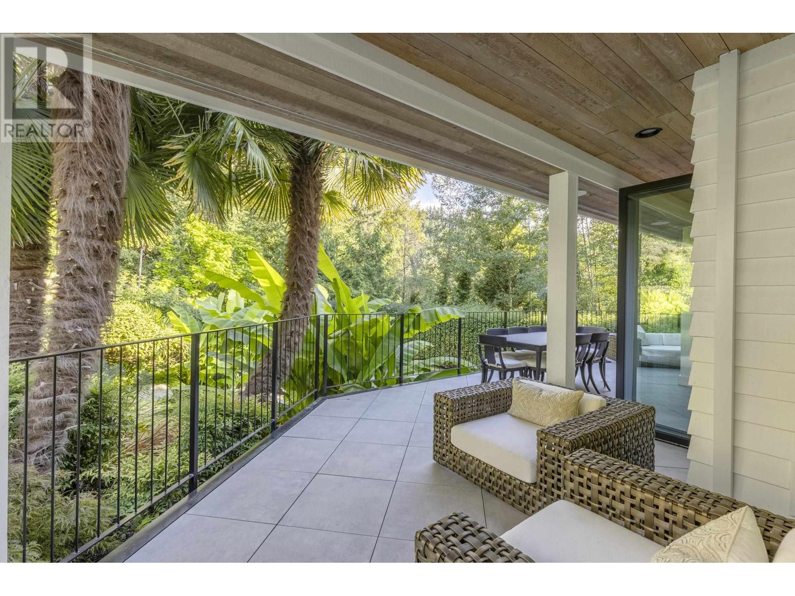 5721 Westport Court, West Vancouver, British Columbia  V7W 2X9 - Photo 16 - R2825048
