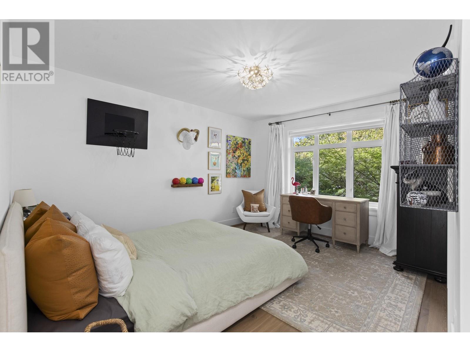 5721 Westport Court, West Vancouver, British Columbia  V7W 2X9 - Photo 25 - R2825048