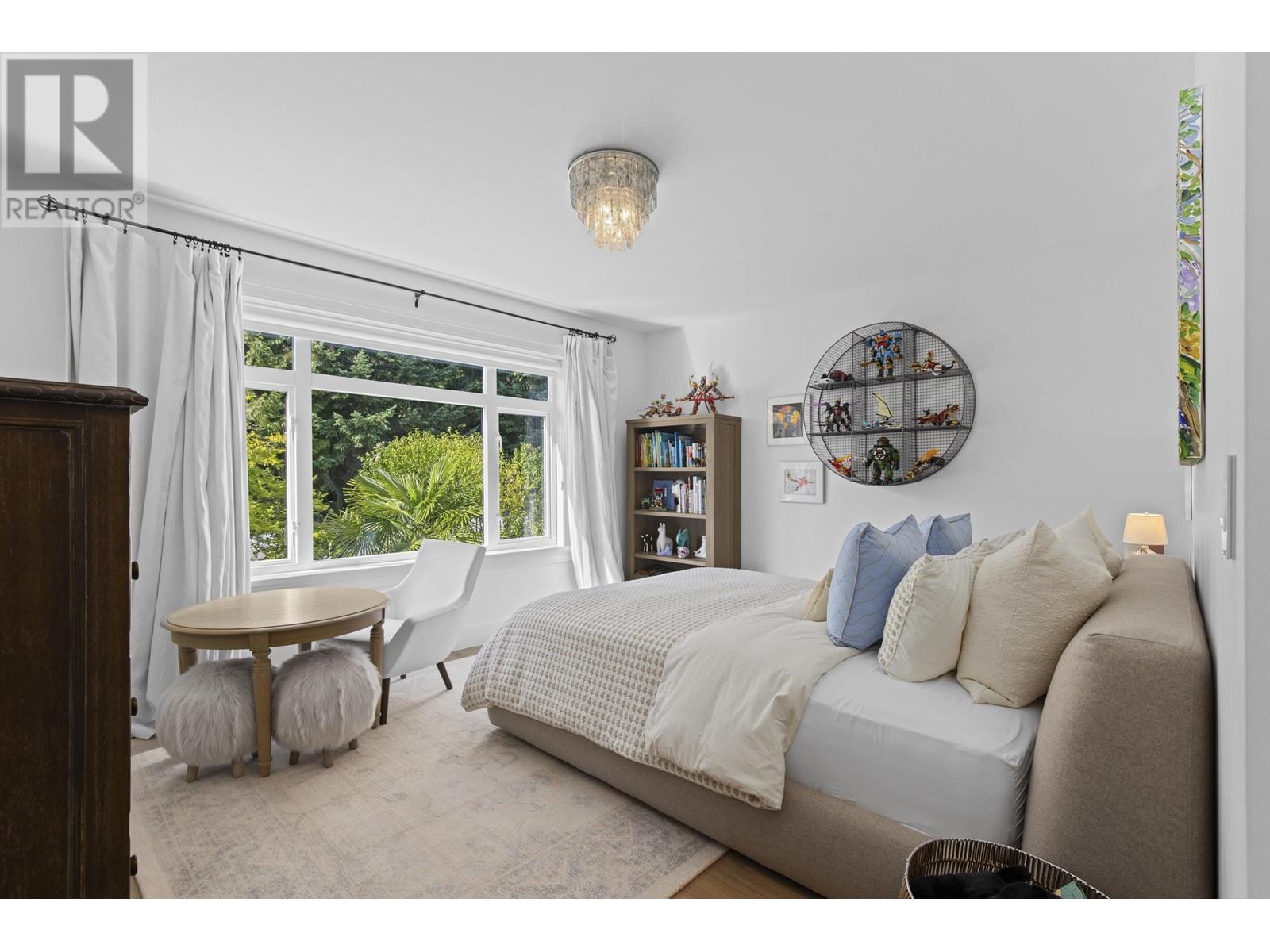5721 Westport Court, West Vancouver, British Columbia  V7W 2X9 - Photo 27 - R2825048