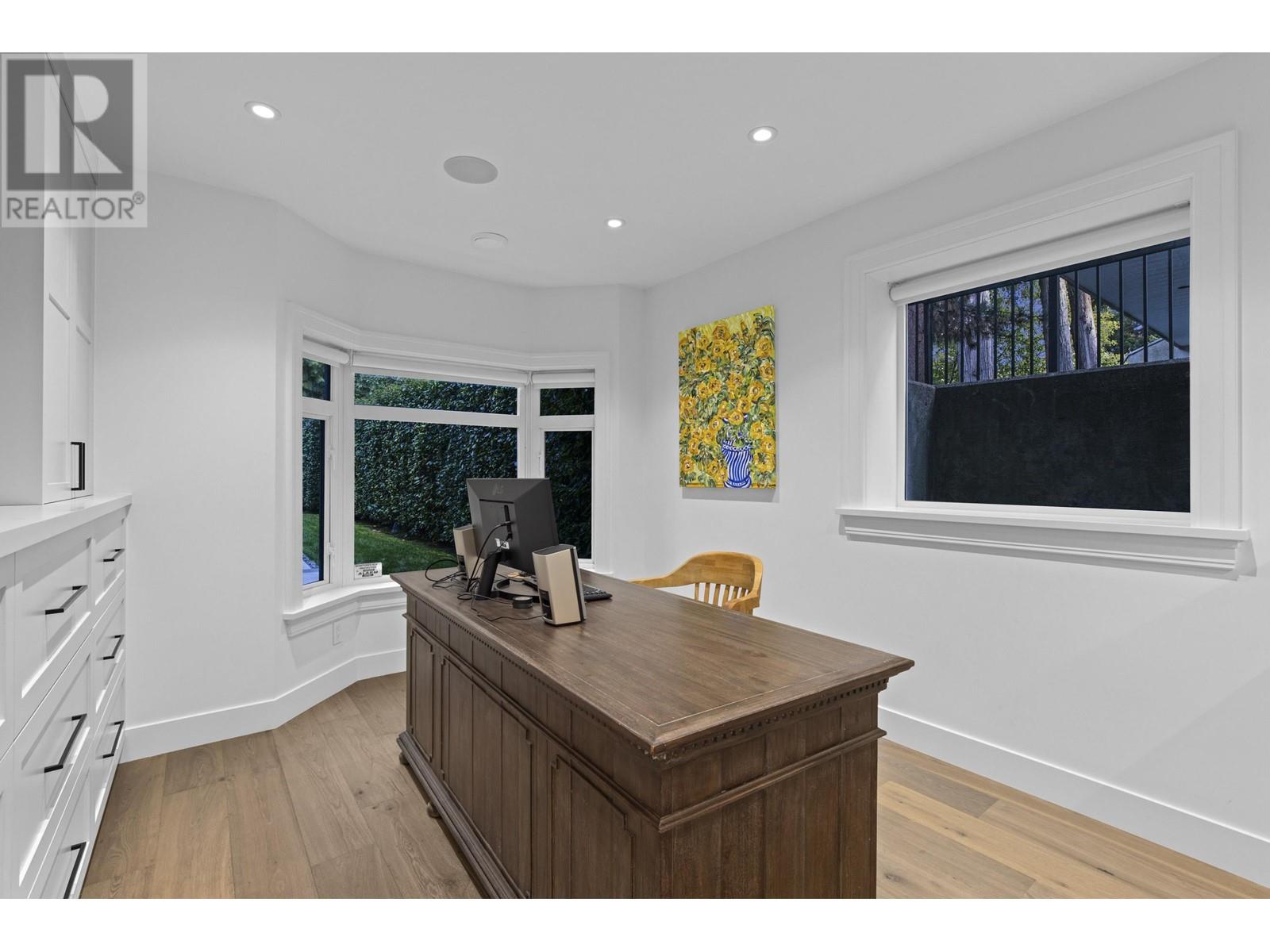 5721 Westport Court, West Vancouver, British Columbia  V7W 2X9 - Photo 29 - R2825048