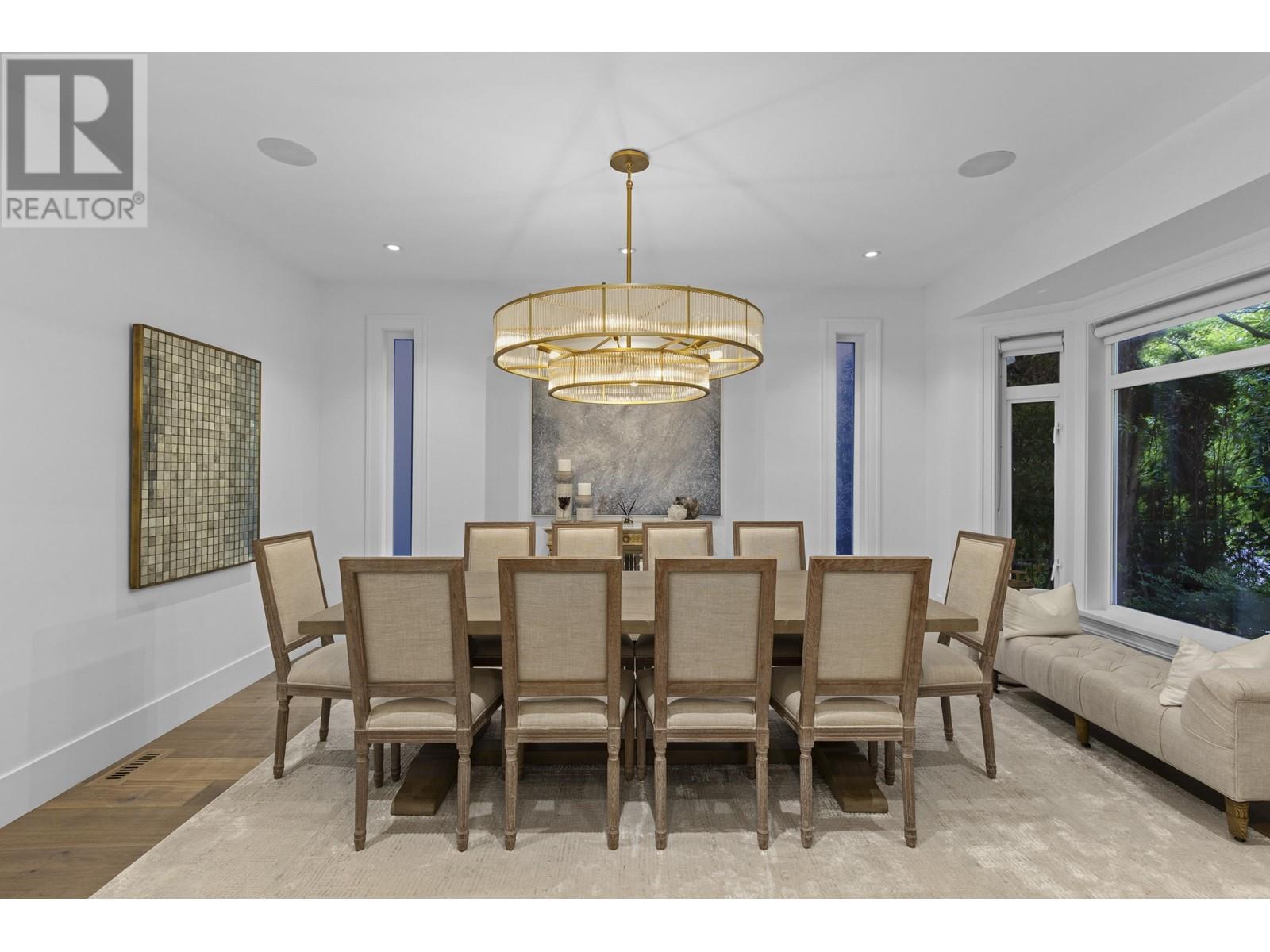 5721 Westport Court, West Vancouver, British Columbia  V7W 2X9 - Photo 3 - R2825048