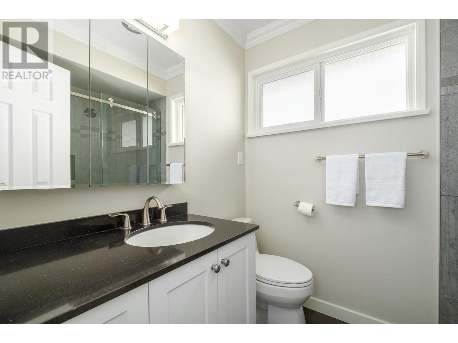 4164 Madeley Road, North Vancouver, British Columbia  V7N 4C9 - Photo 15 - R2825049