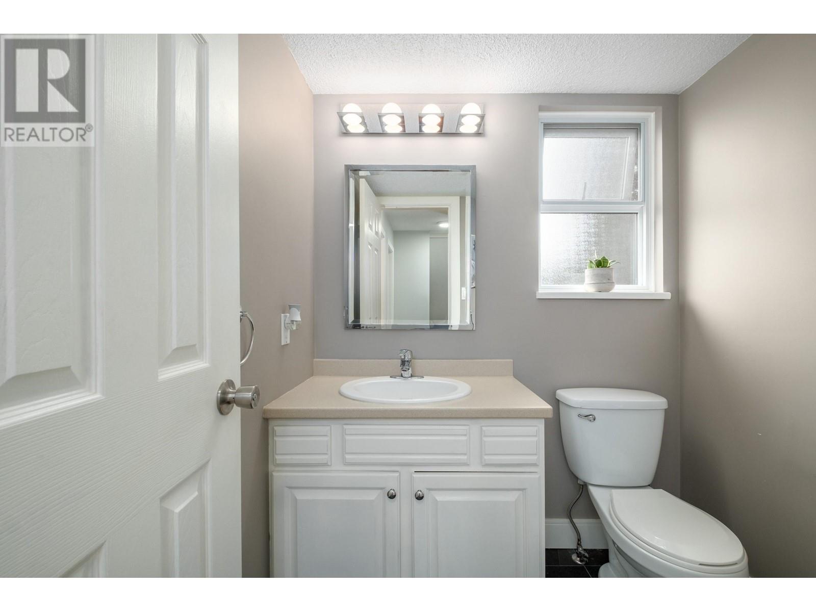 4164 Madeley Road, North Vancouver, British Columbia  V7N 4C9 - Photo 19 - R2825049