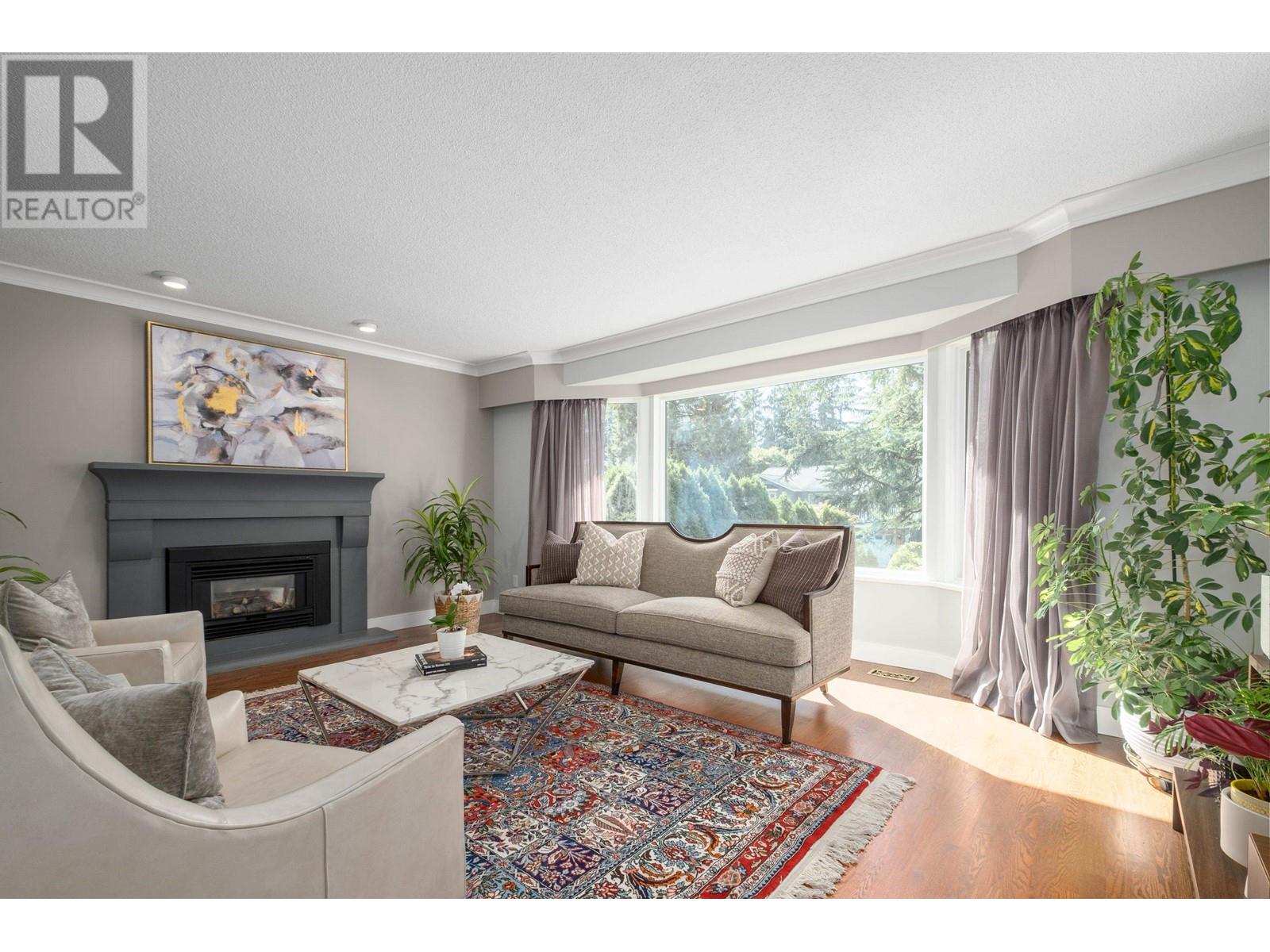4164 Madeley Road, North Vancouver, British Columbia  V7N 4C9 - Photo 3 - R2825049
