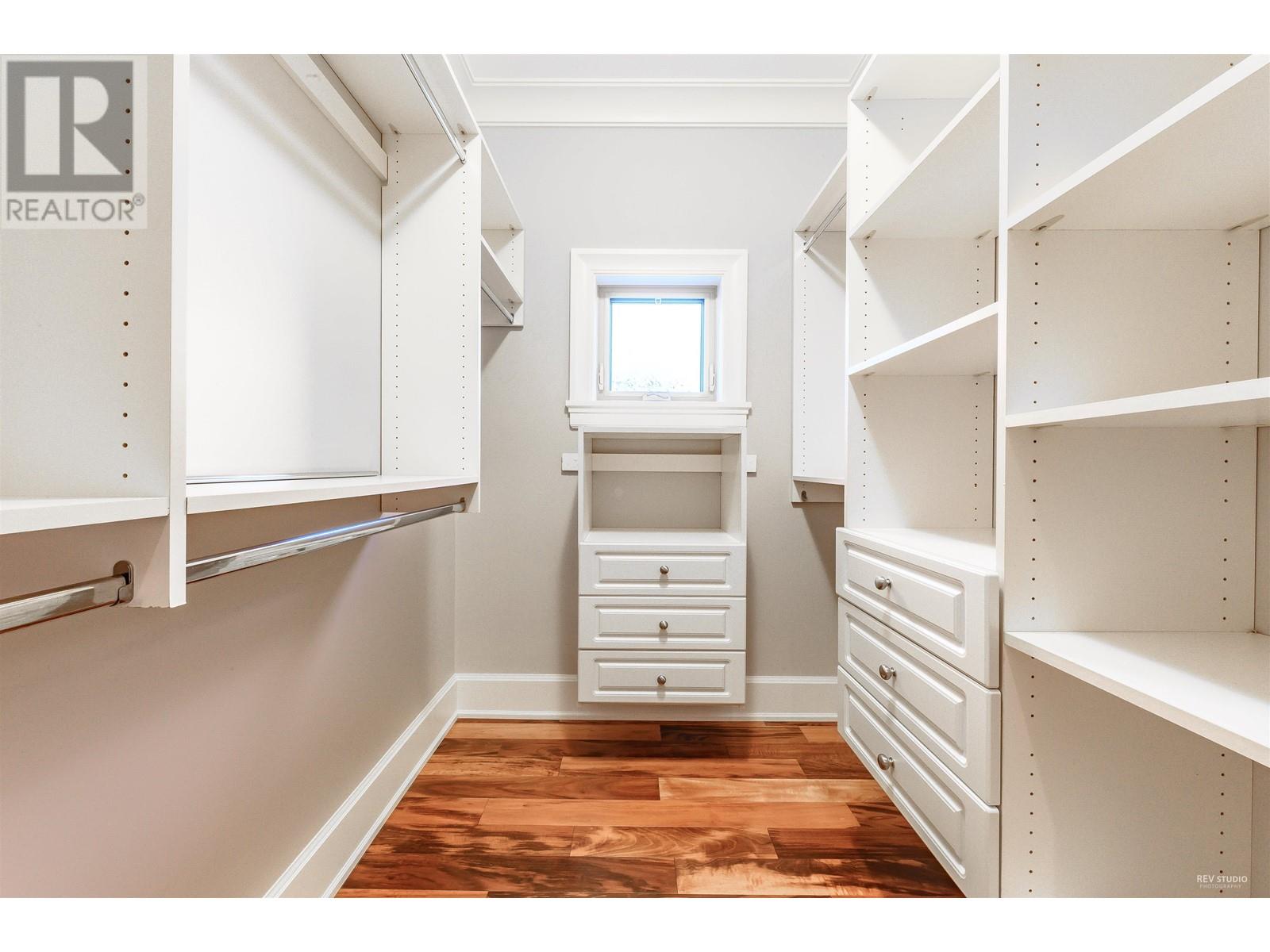 4822 Bond Street, Burnaby, British Columbia  V5H 1H1 - Photo 19 - R2825057