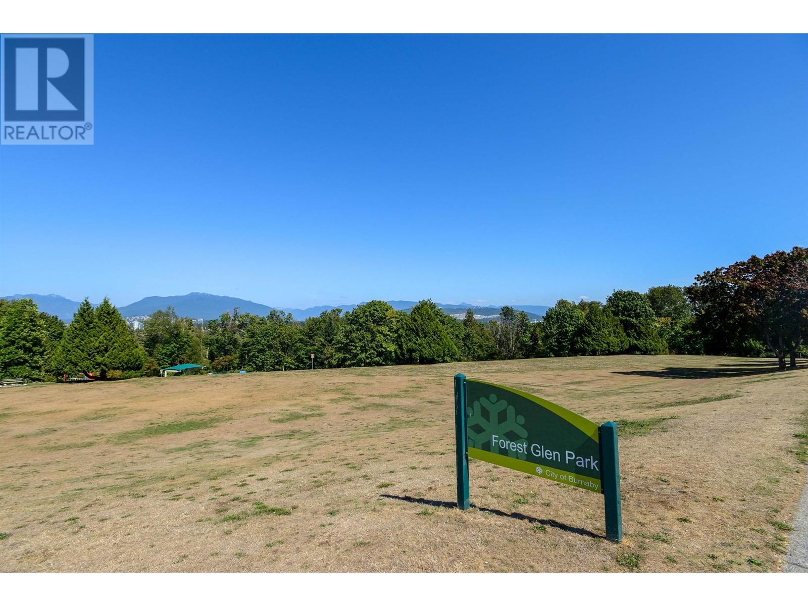 4822 Bond Street, Burnaby, British Columbia  V5H 1H1 - Photo 35 - R2825057