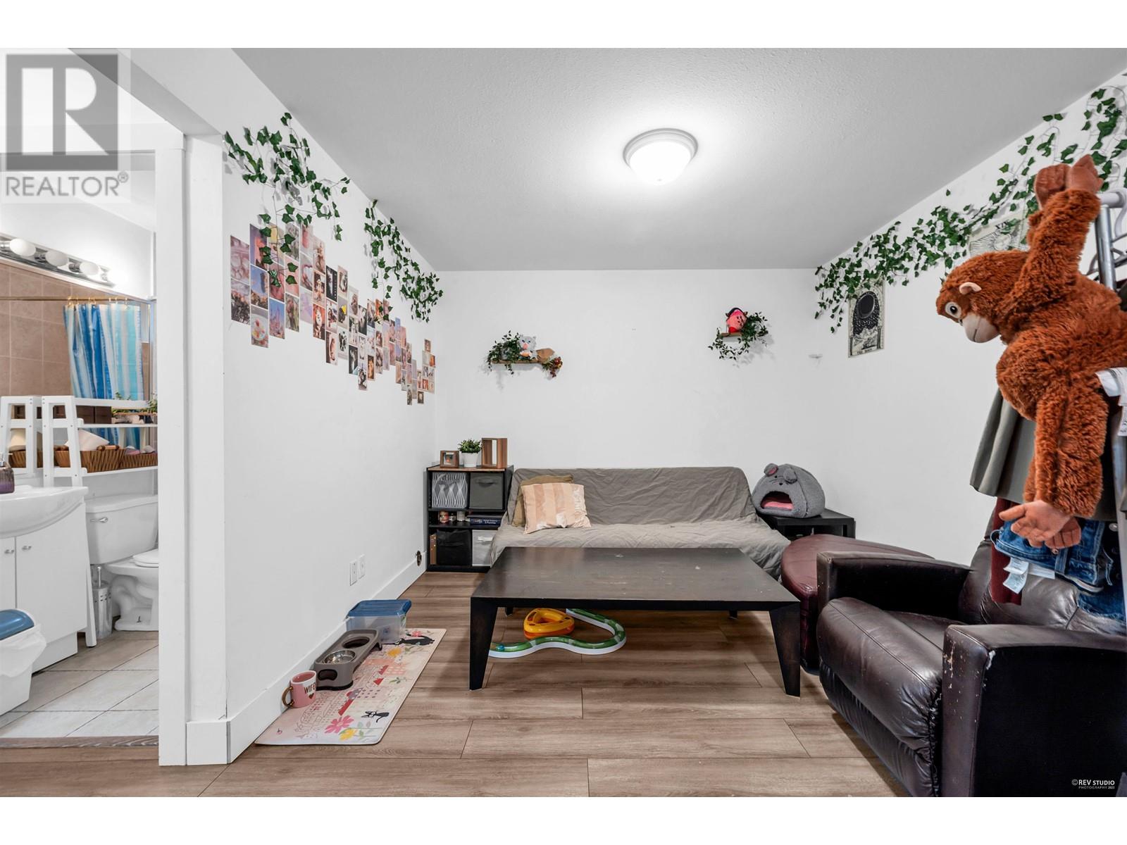 3460 Carnarvon Avenue, North Vancouver, British Columbia  V7N 3K9 - Photo 18 - R2825065