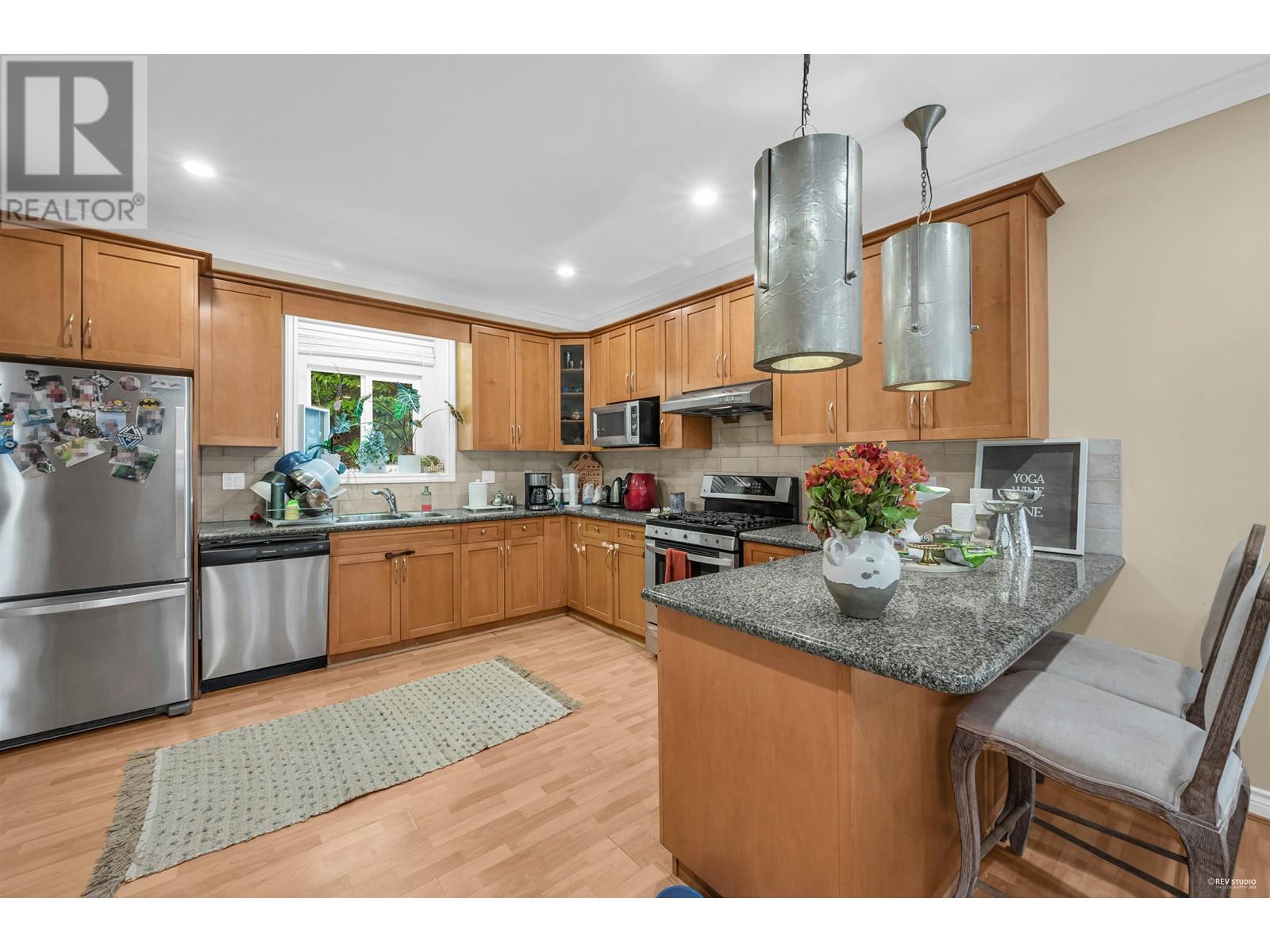 3460 Carnarvon Avenue, North Vancouver, British Columbia  V7N 3K9 - Photo 9 - R2825065