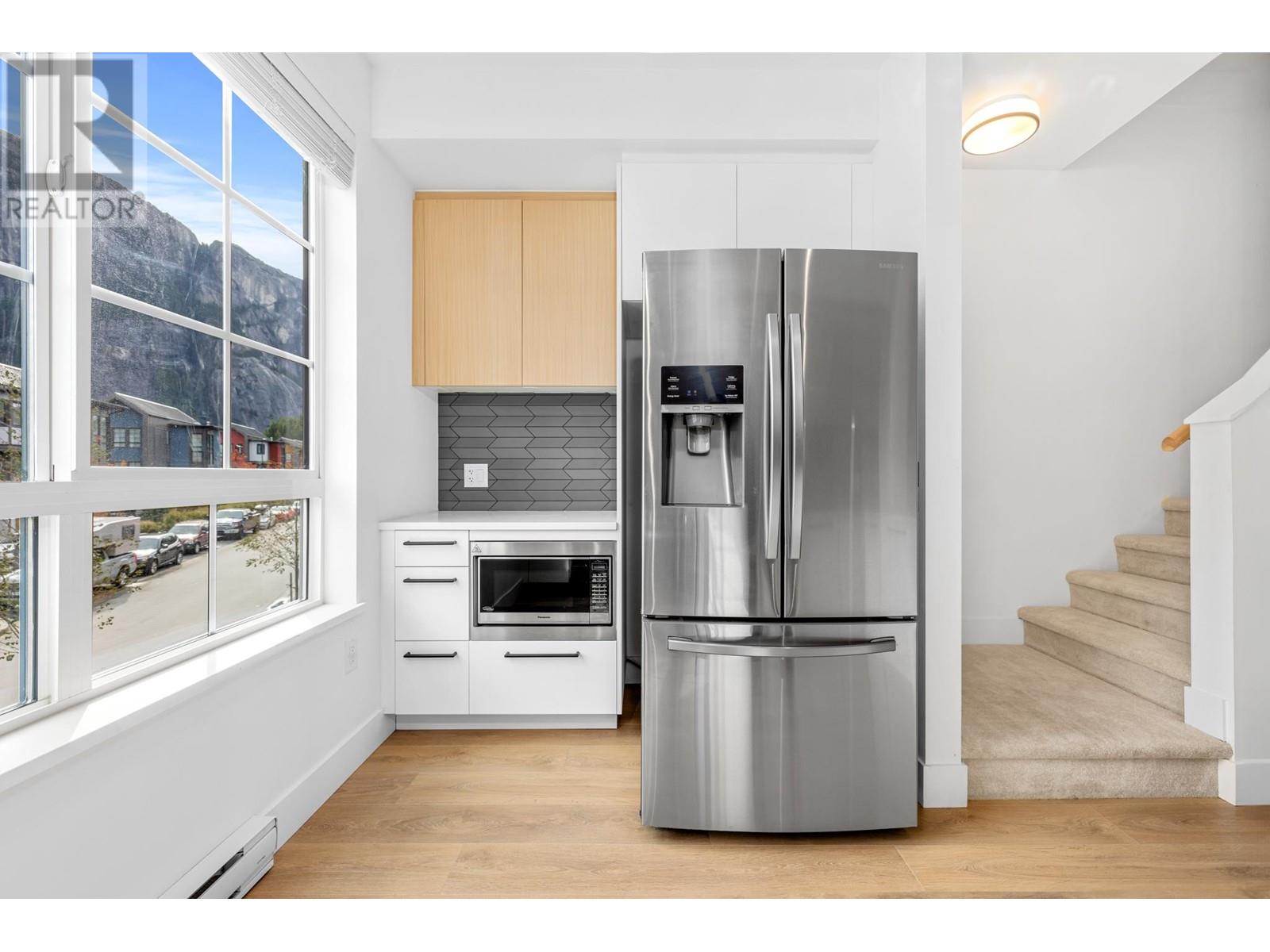 38046 Keel Way, Squamish, British Columbia  V8B 2A1 - Photo 10 - R2824168
